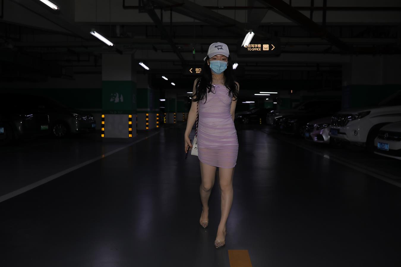 图片[4]-精选唯美街拍 NO.1255 牛男街拍 好白皙的紫裙女孩[177P]-草丛看图