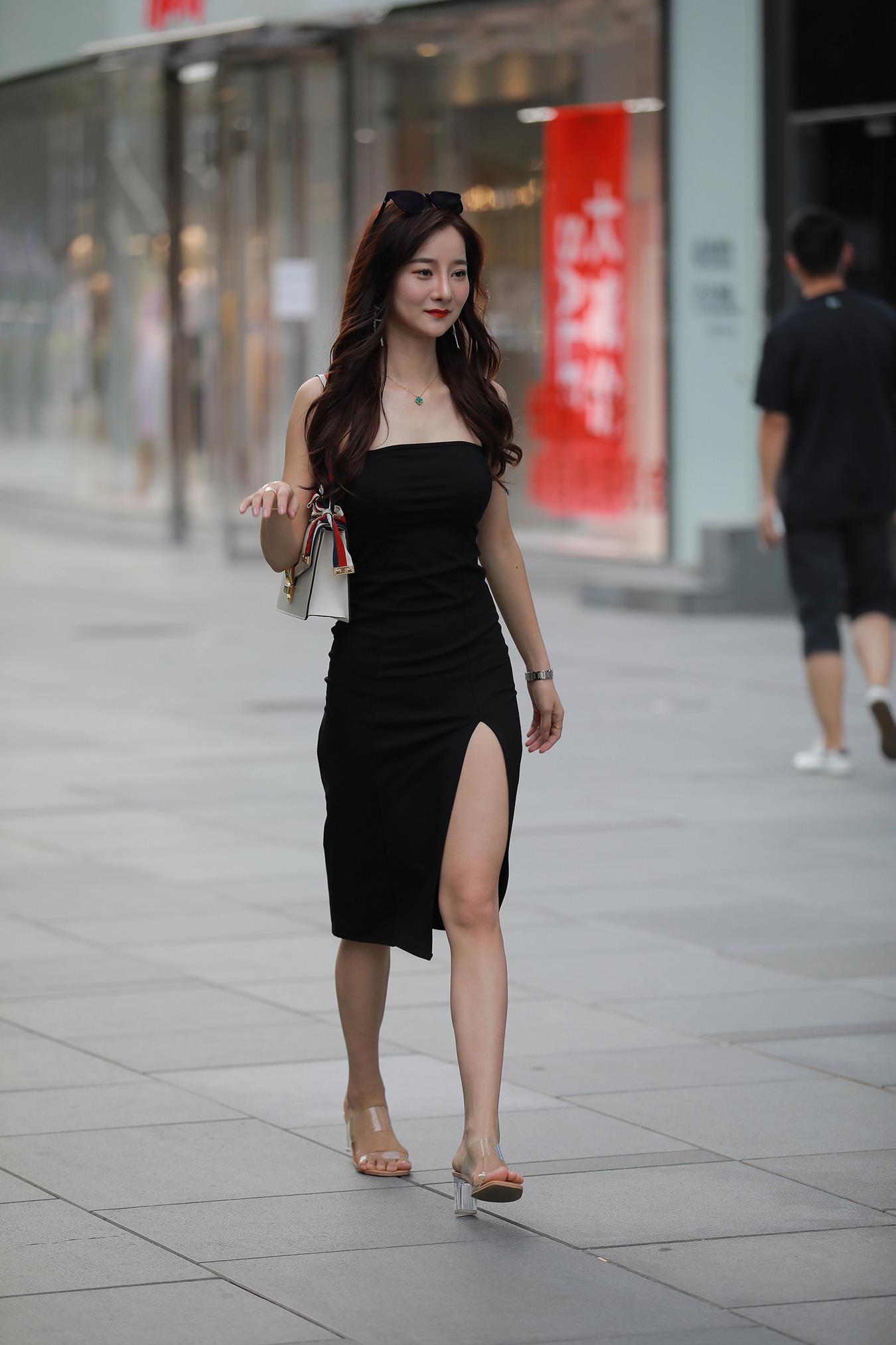 图片[3]-精选唯美街拍 NO.1250 四九城嘎子街拍作品 – 高挑美腿漂亮小解解[154P]-草丛看图