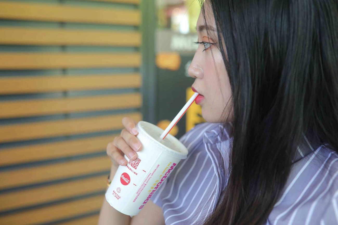 图片[6]-精选魔镜街拍 NO.003 长腿皮裙美女 [83P]-草丛看图