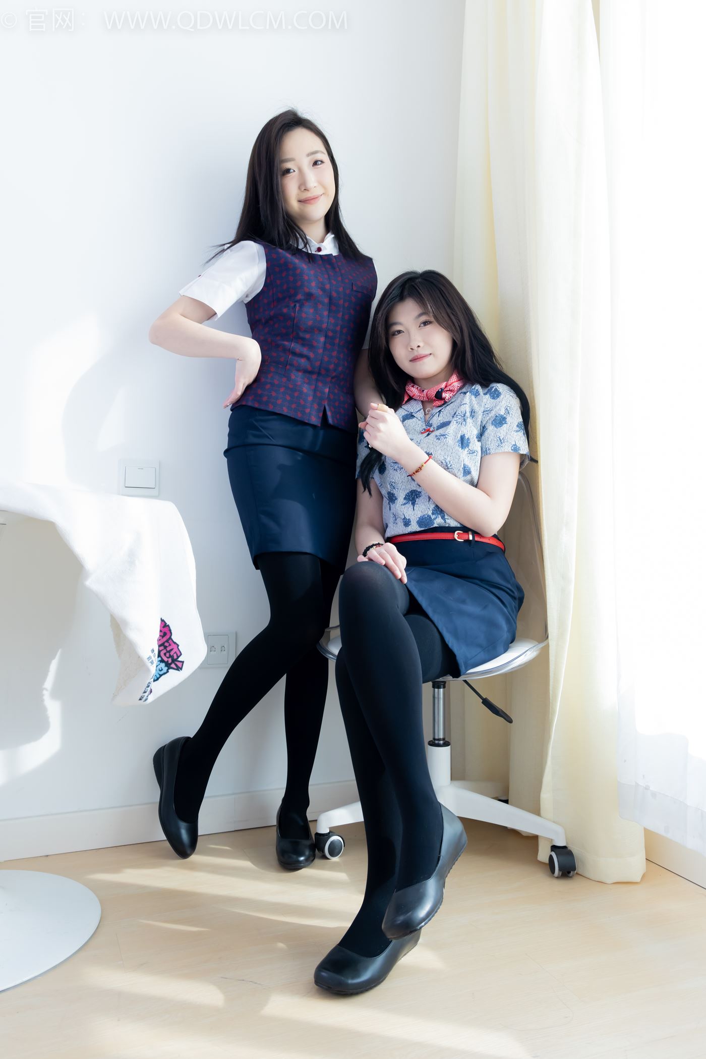 图片[5]-精选勿恋传媒 NO.2232 恬恬&樱桃-皮鞋、厚黑丝、裸足、空姐至服[150P]-草丛看图