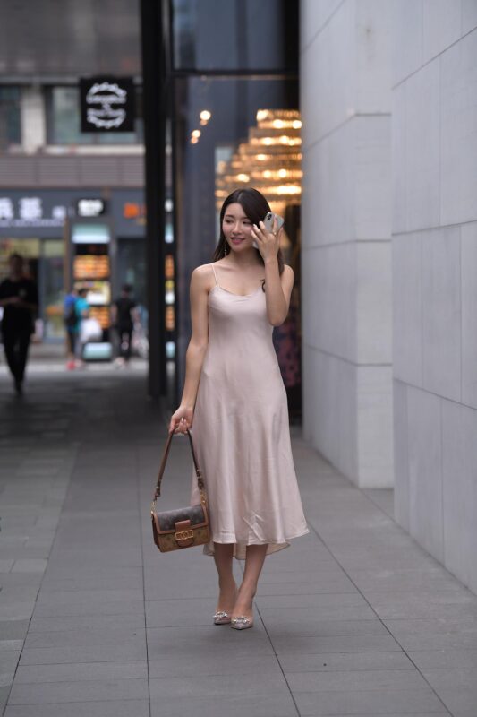 唯美街拍 NO.1270 视觉冲击街拍作品 – 窈窕淑女 谁不好求[55P]-草丛看图