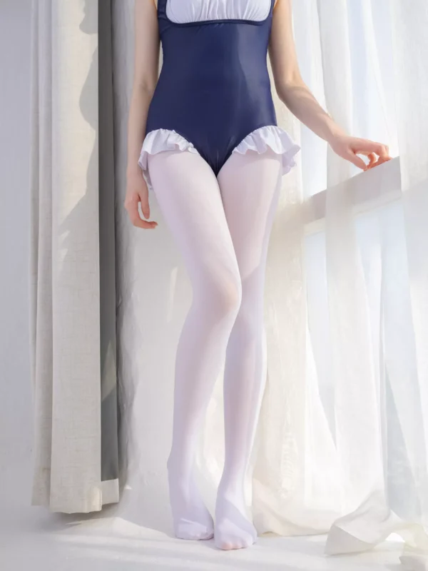 精选森萝财团写真 – aika 白丝 80D[100P]-草丛看图