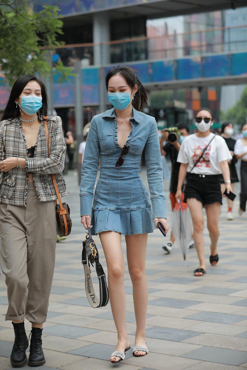 图片[1]-精选魔镜街拍 NO.147 长腿小解解 [173P]-草丛看图