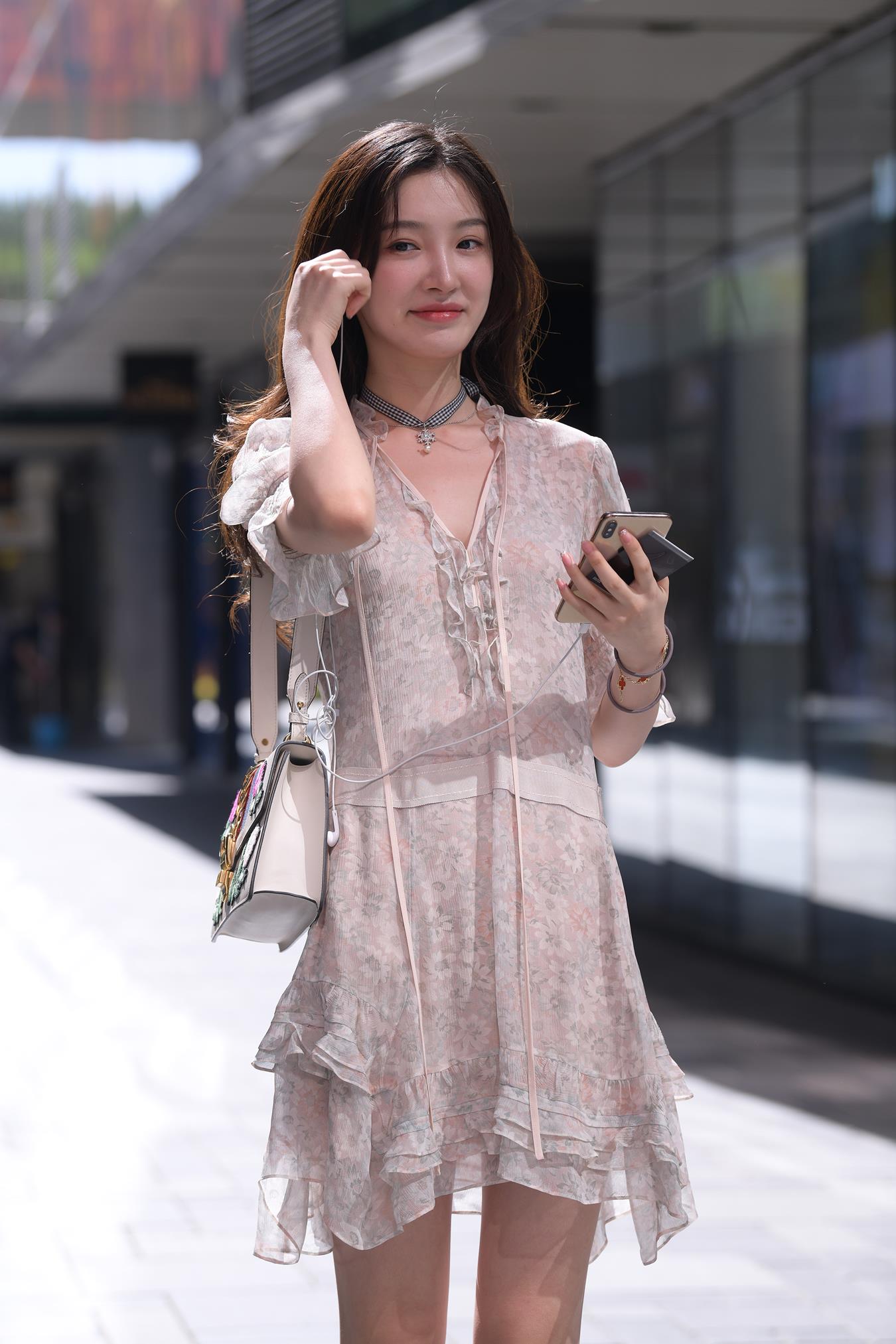 图片[4]-精选唯美街拍 NO.1246  魂魂街拍作品 – 一缕阳光[24P]-草丛看图