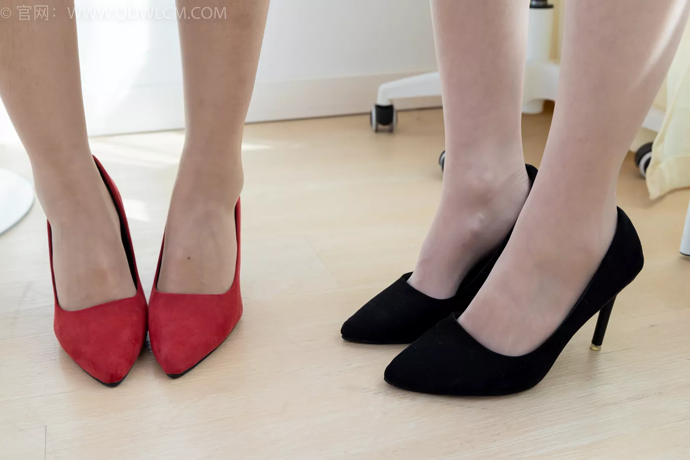 图片[5]-精选勿恋传媒 NO.2204 菜菜&岚岚-快乐时光[159P]-草丛看图