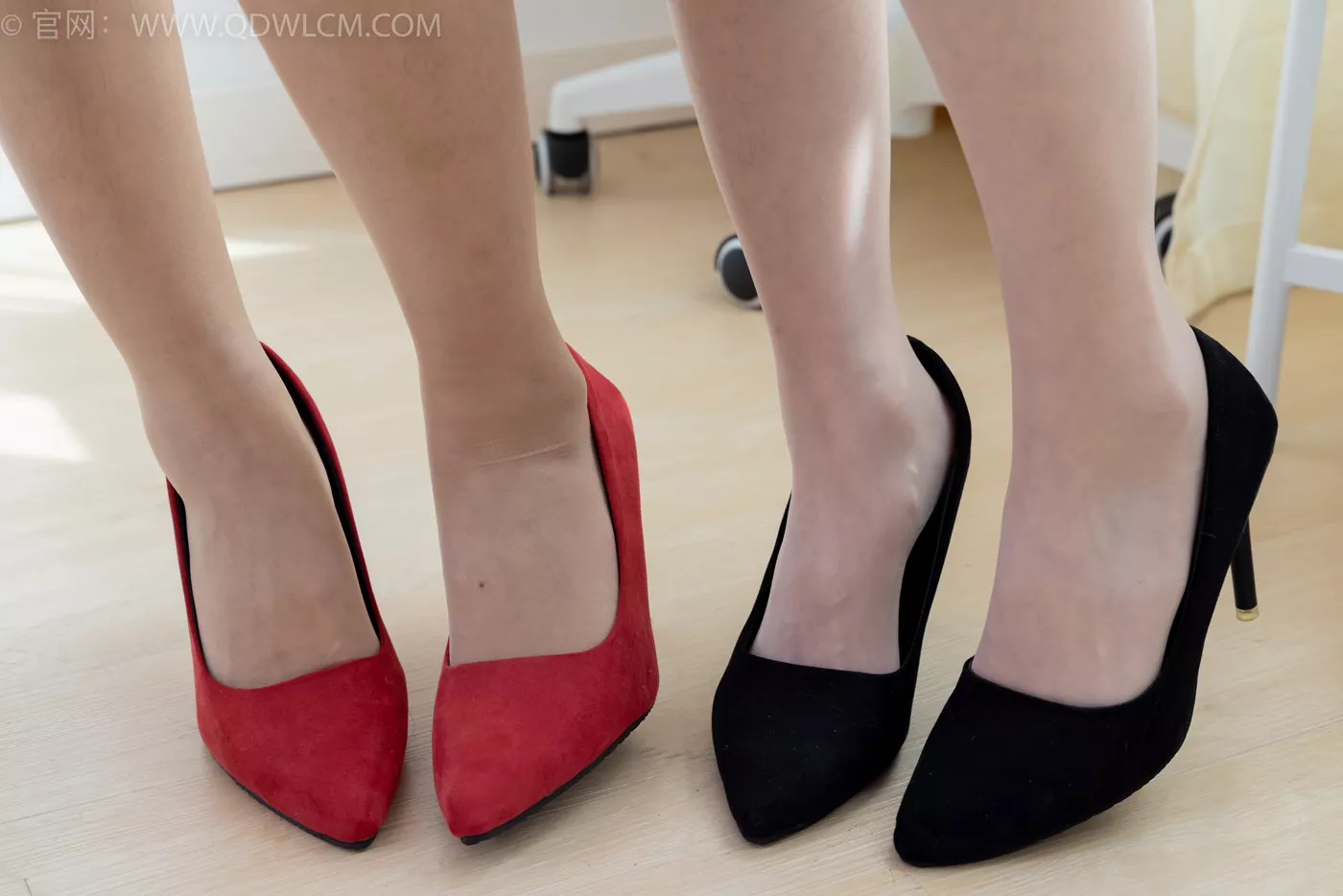 图片[7]-精选勿恋传媒 NO.2204 菜菜&岚岚-快乐时光[159P]-草丛看图