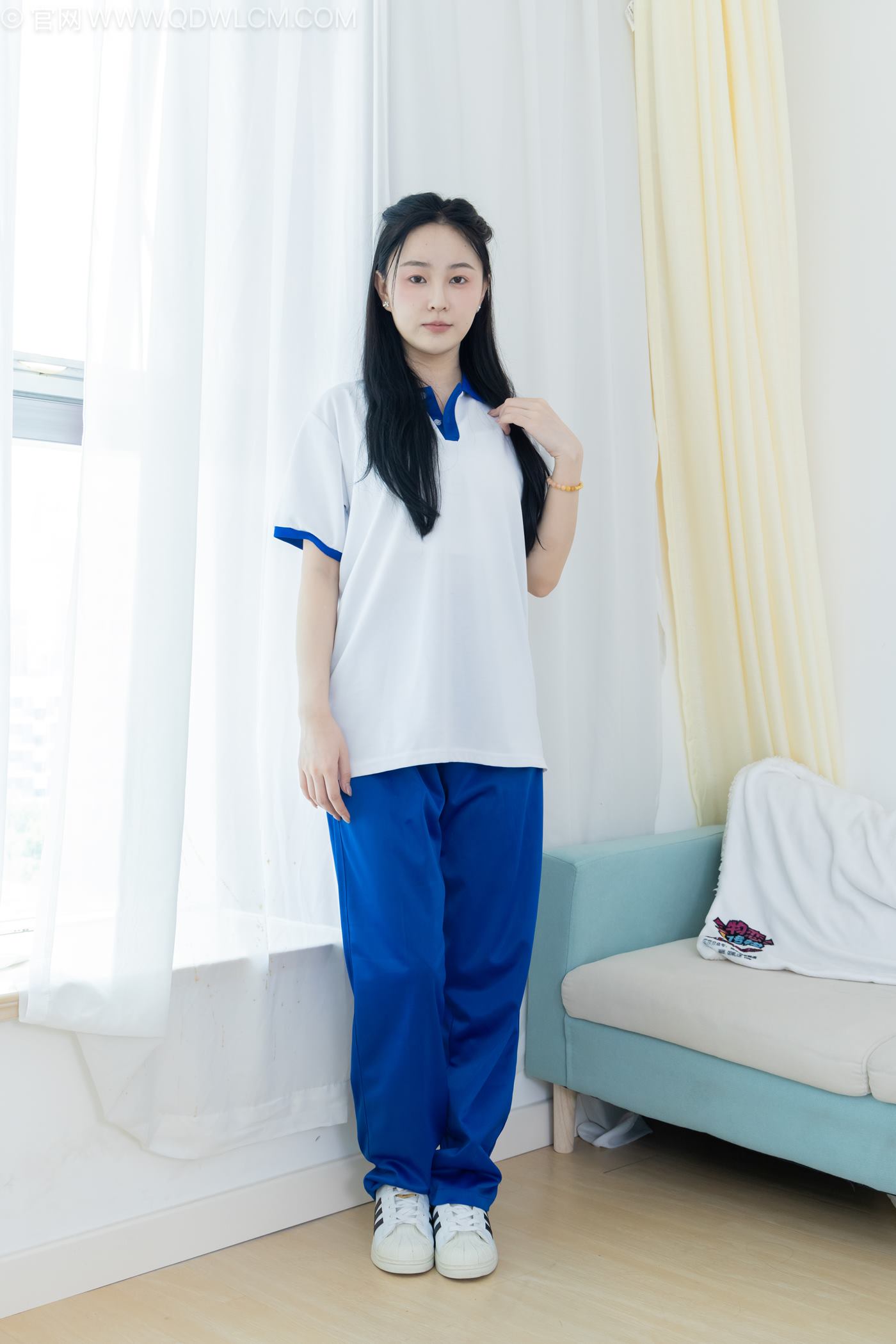 图片[1]-精选勿恋传媒 NO.2241 美兔-板鞋、黑往袜、校服裤里丝[116P]-草丛看图