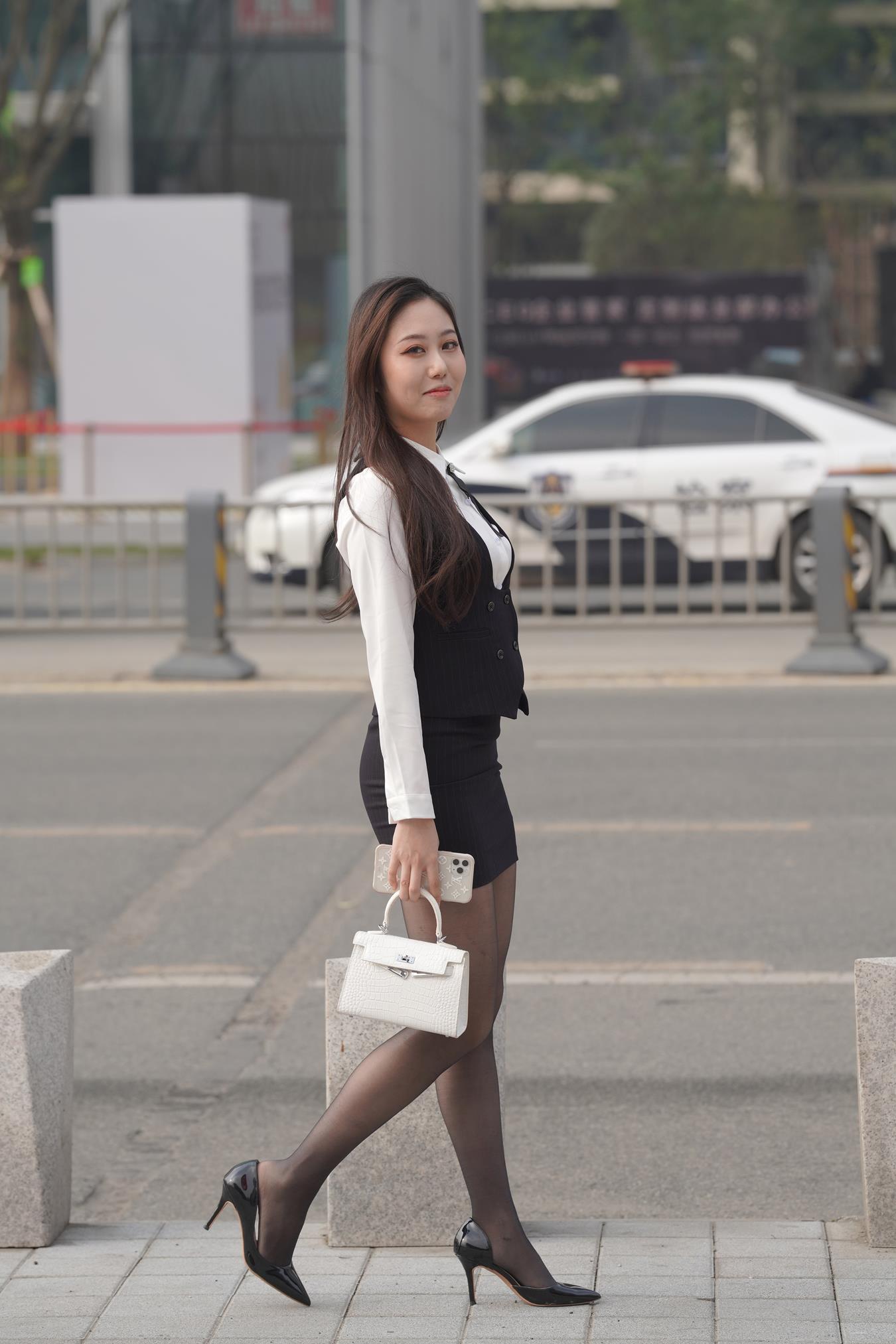 图片[1]-精选唯美街拍 NO.1220 牛男街拍 和漂亮女职员的下午茶时光 （3）[84P]-草丛看图