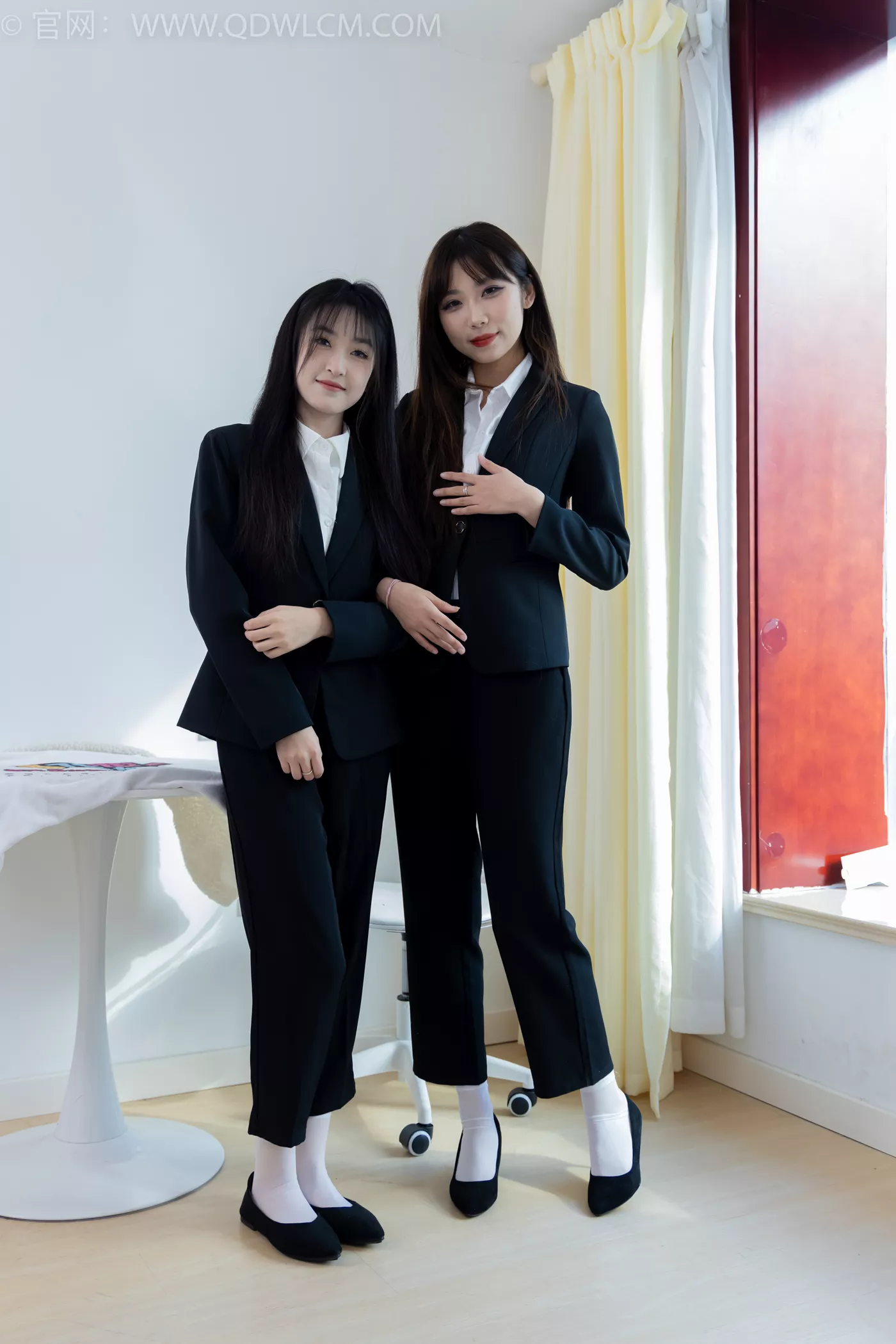 图片[4]-精选勿恋传媒 NO.2216 泡泡&嘉木-手心的蔷薇[160P]-草丛看图