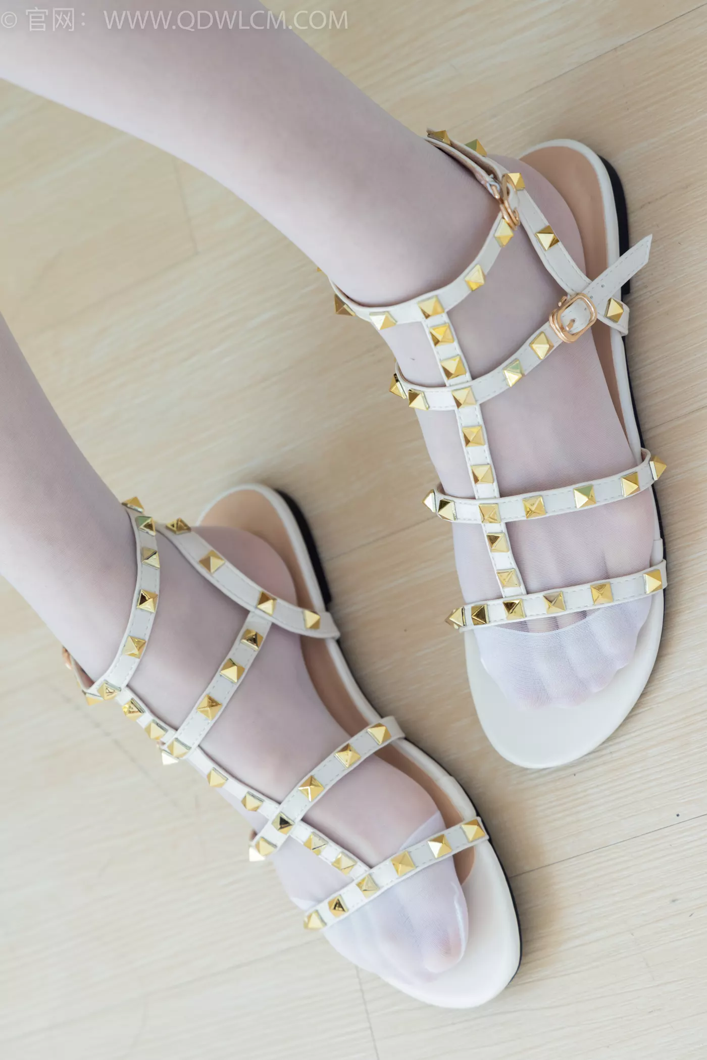 图片[6]-精选勿恋传媒 NO.2196 茯苓-光影交错[100P]-草丛看图