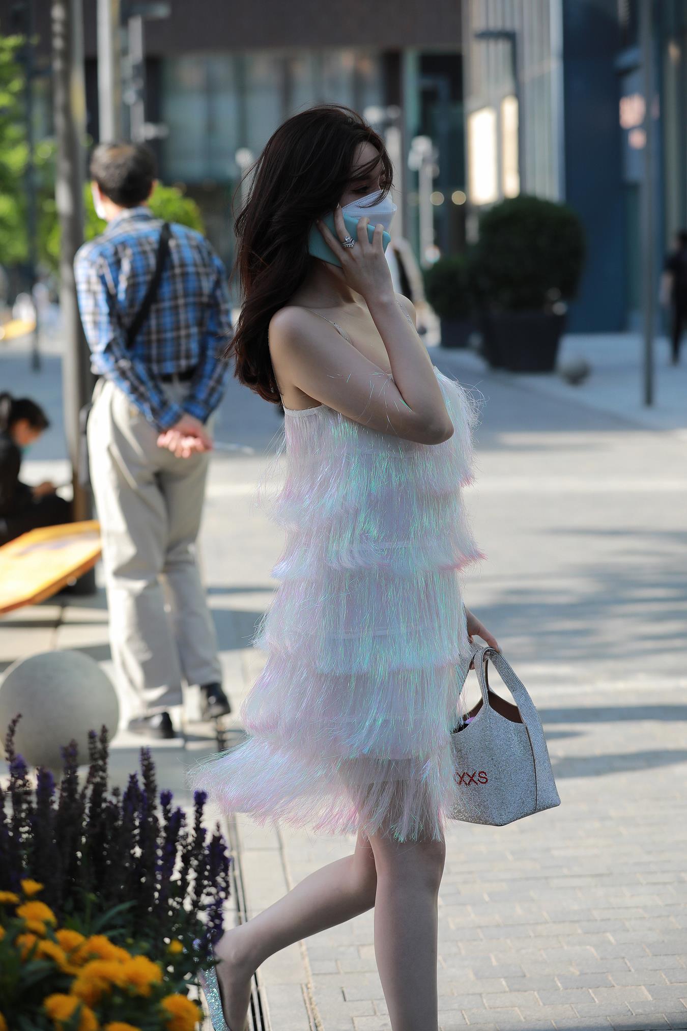 图片[8]-精选唯美街拍 NO.1240 四九城嘎子街拍作品 – 时尚白嫩小解解[55P]-草丛看图