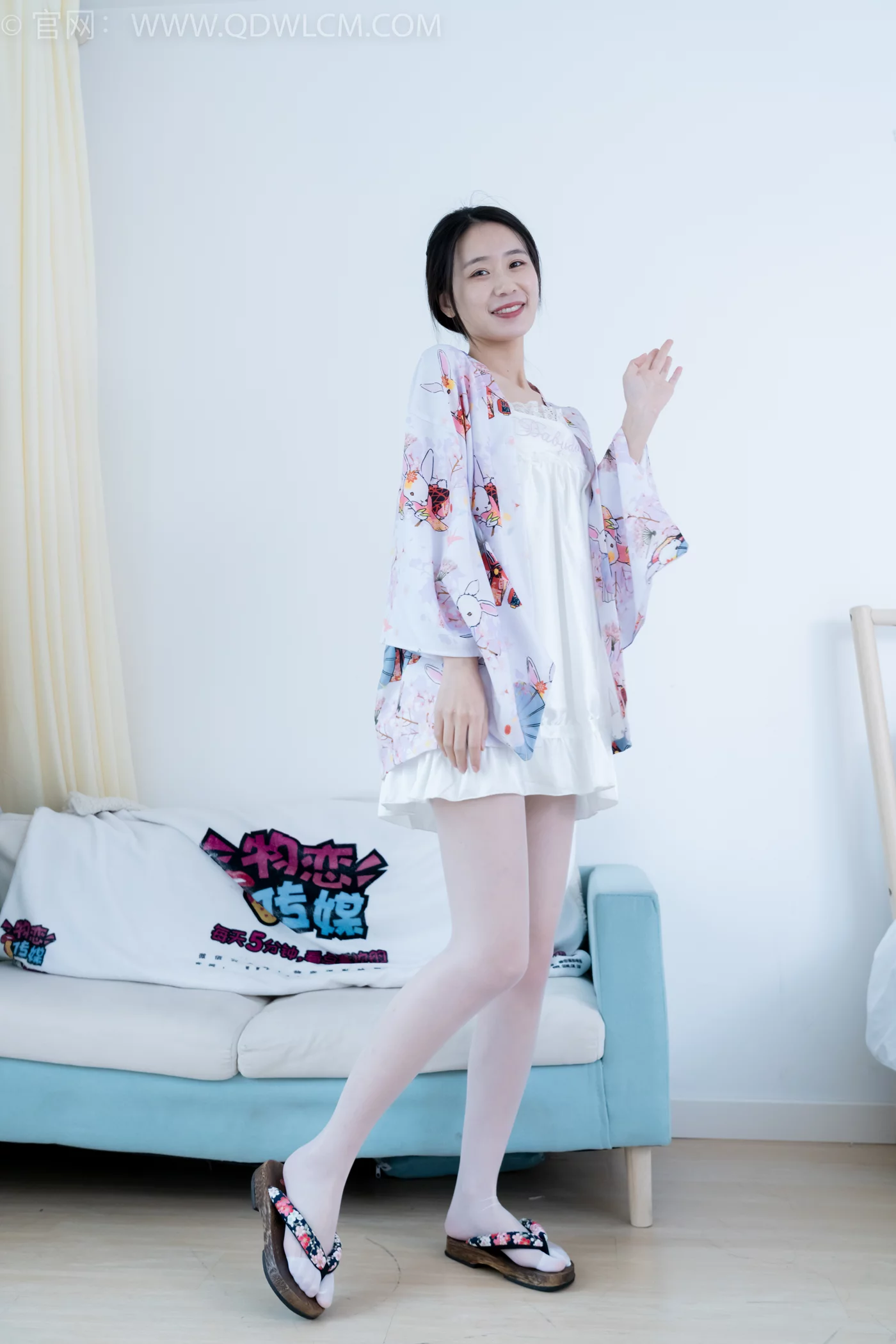 图片[2]-精选勿恋传媒 NO.2198 菜菜-手中的沙[100P]-草丛看图