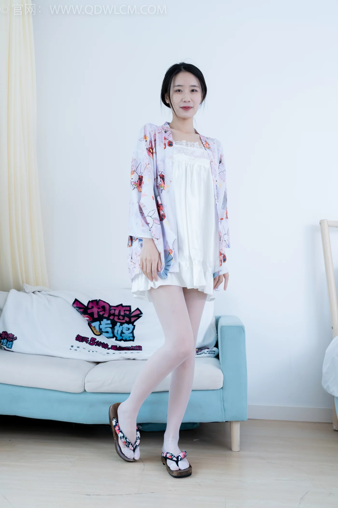 图片[1]-精选勿恋传媒 NO.2198 菜菜-手中的沙[100P]-草丛看图