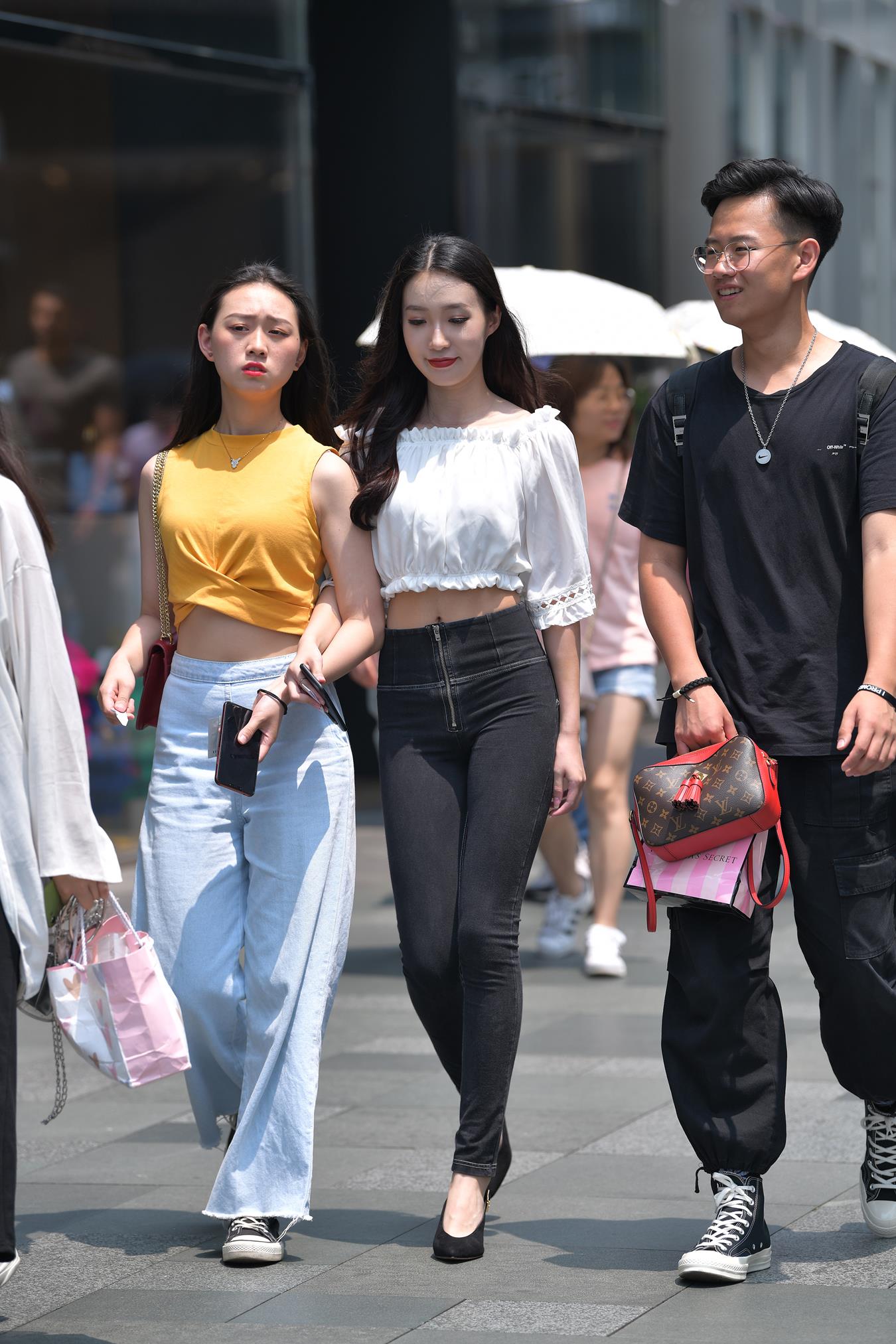 图片[2]-唯美街拍 NO.1265 视觉冲击街拍作品 – 搭讪极品密桃裤小解解[103P]-草丛看图