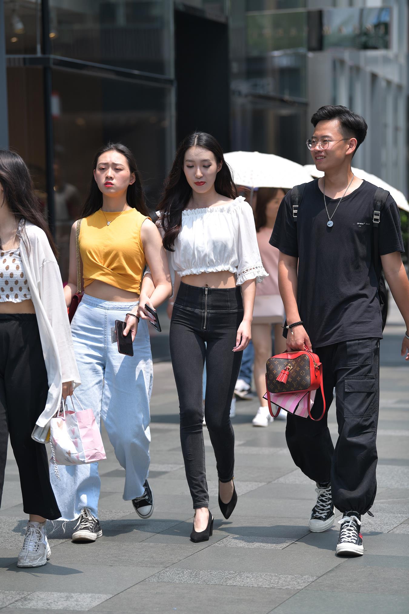 图片[4]-唯美街拍 NO.1265 视觉冲击街拍作品 – 搭讪极品密桃裤小解解[103P]-草丛看图