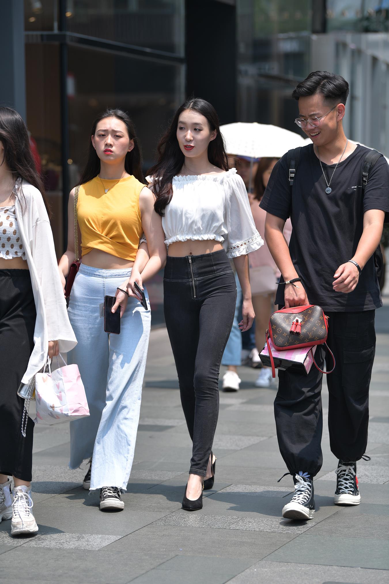 图片[6]-唯美街拍 NO.1265 视觉冲击街拍作品 – 搭讪极品密桃裤小解解[103P]-草丛看图