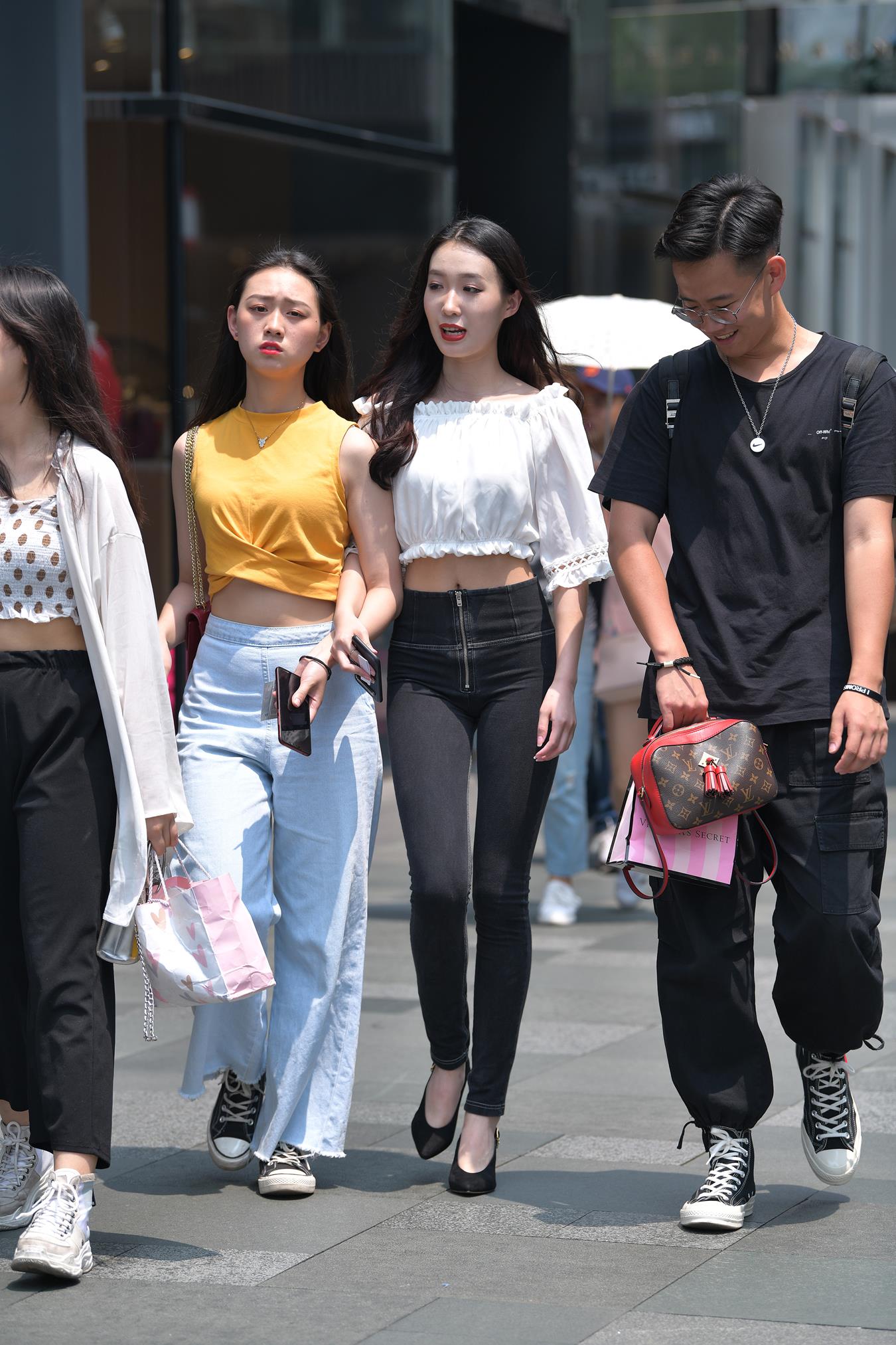 图片[7]-唯美街拍 NO.1265 视觉冲击街拍作品 – 搭讪极品密桃裤小解解[103P]-草丛看图