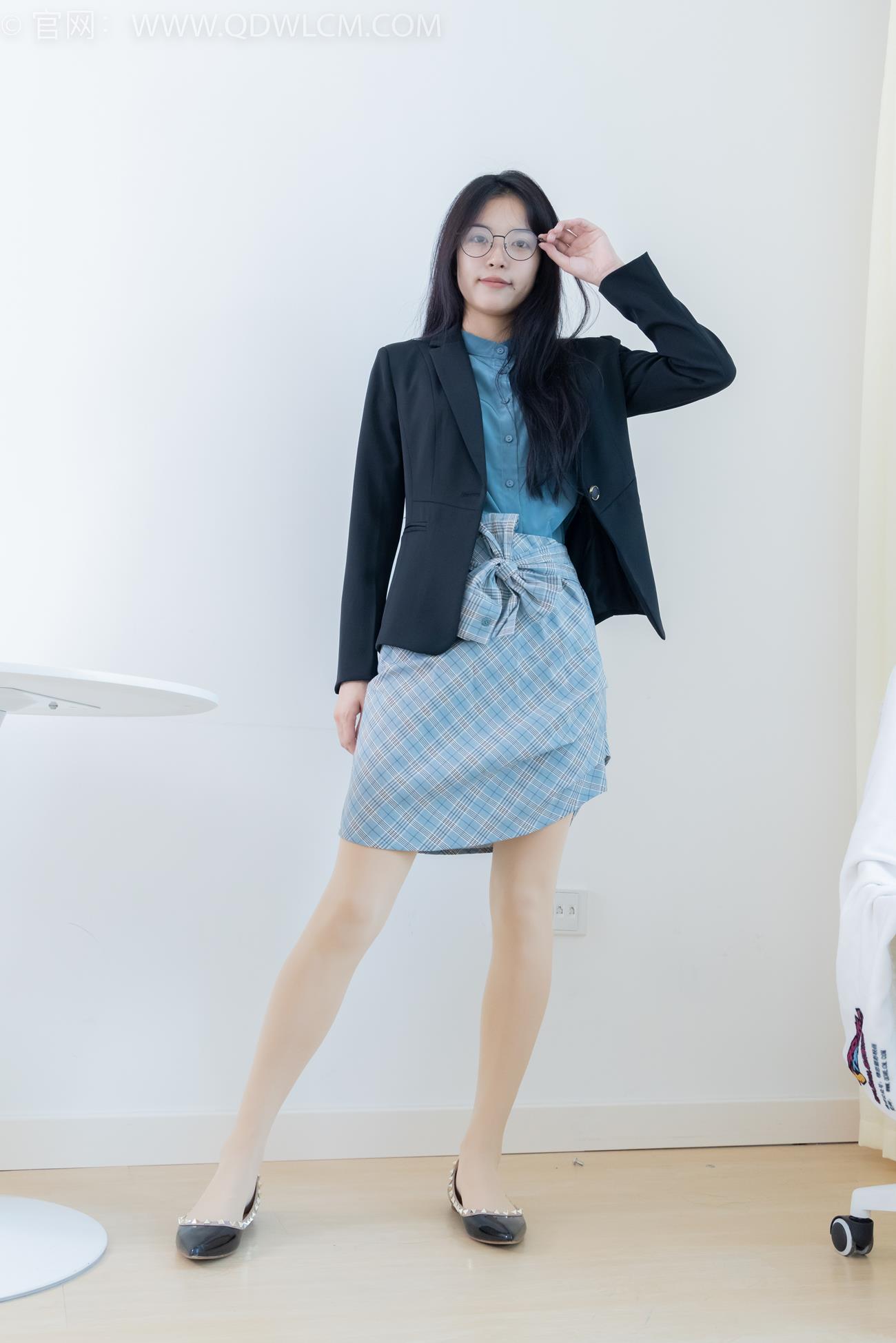 图片[4]-精选勿恋传媒 NO.2172 茯苓-未尽的故事[100P]-草丛看图