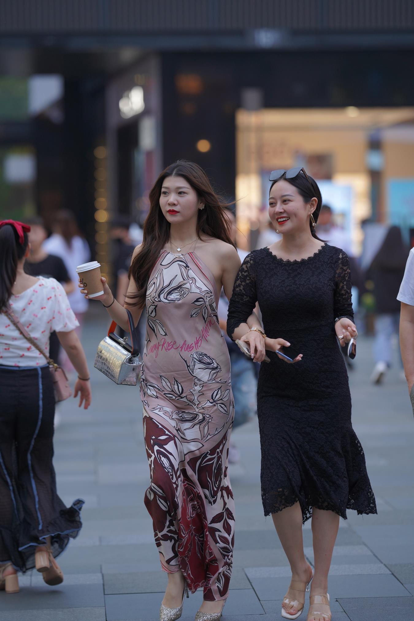 图片[6]-精选唯美街拍 NO.1201 – 美背1 [78P]-草丛看图