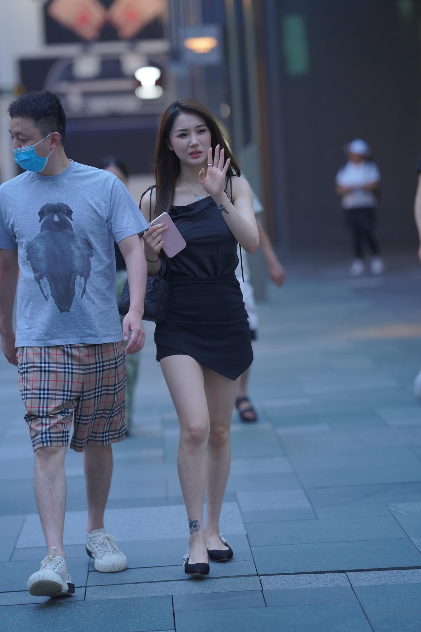 图片[2]-精选唯美街拍 NO.1176  纹身小解解 [106P]-草丛看图