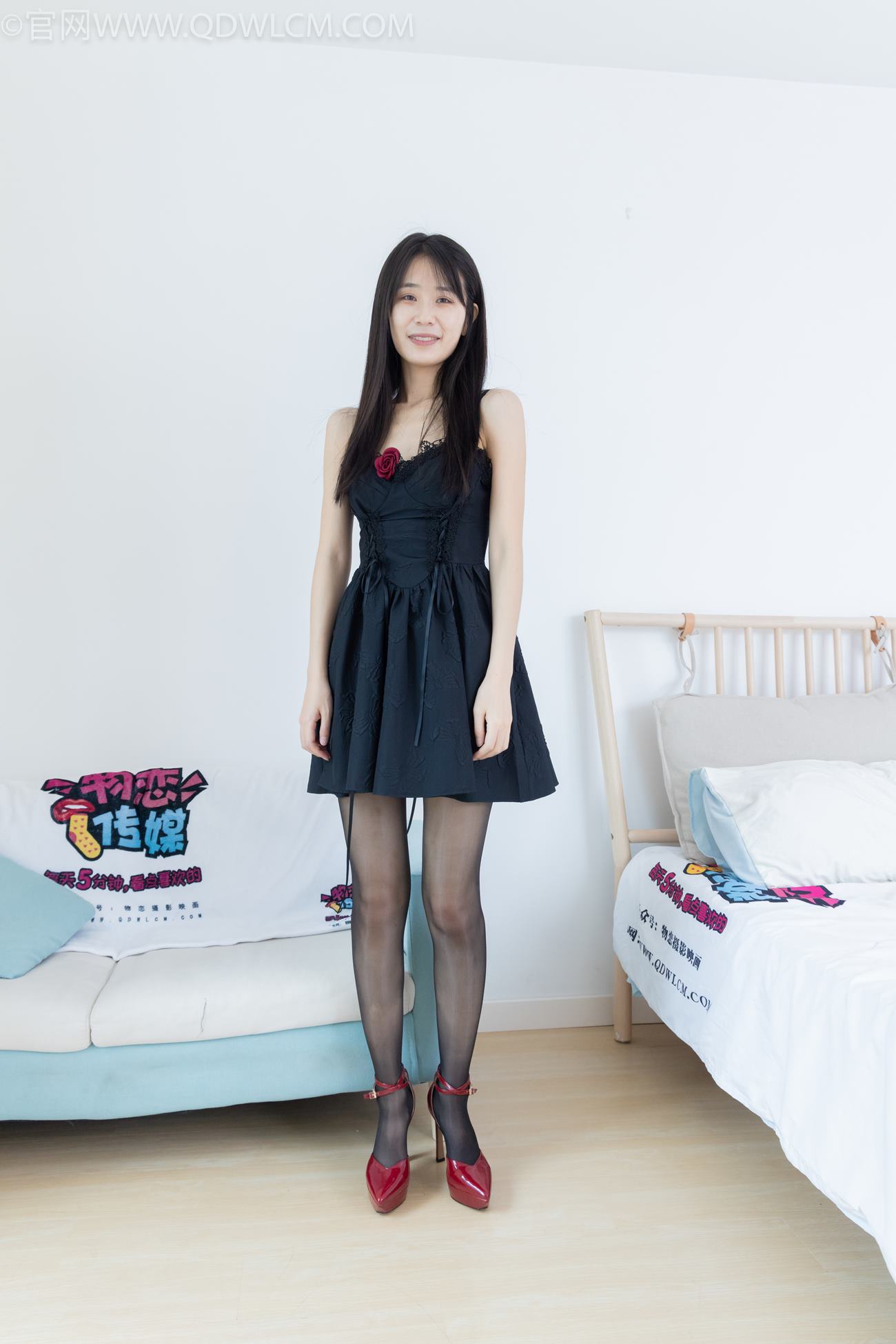 图片[2]-精选勿恋传媒 NO.2140 菜菜-恬恬的你[128P]-草丛看图