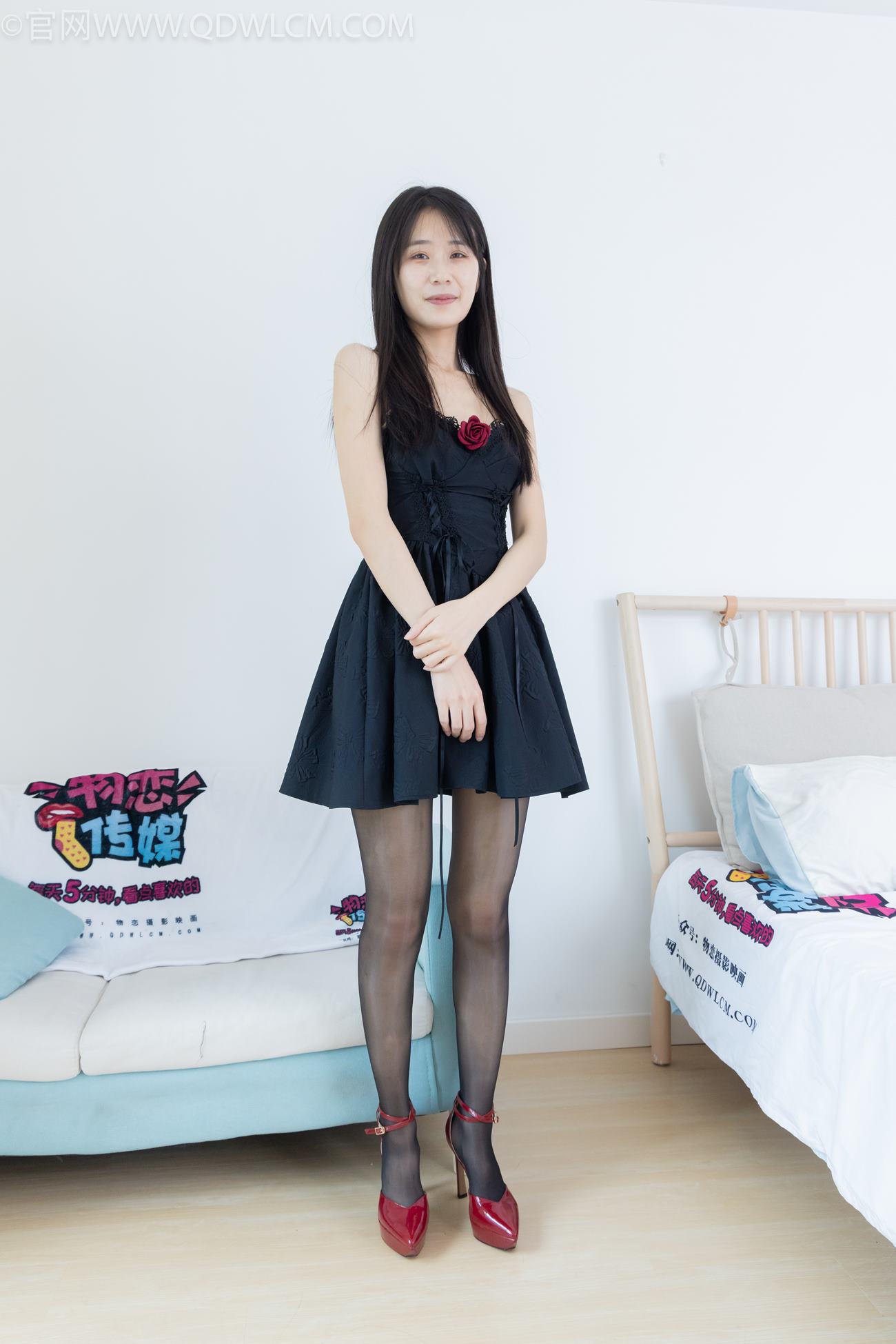 图片[1]-精选勿恋传媒 NO.2140 菜菜-恬恬的你[128P]-草丛看图