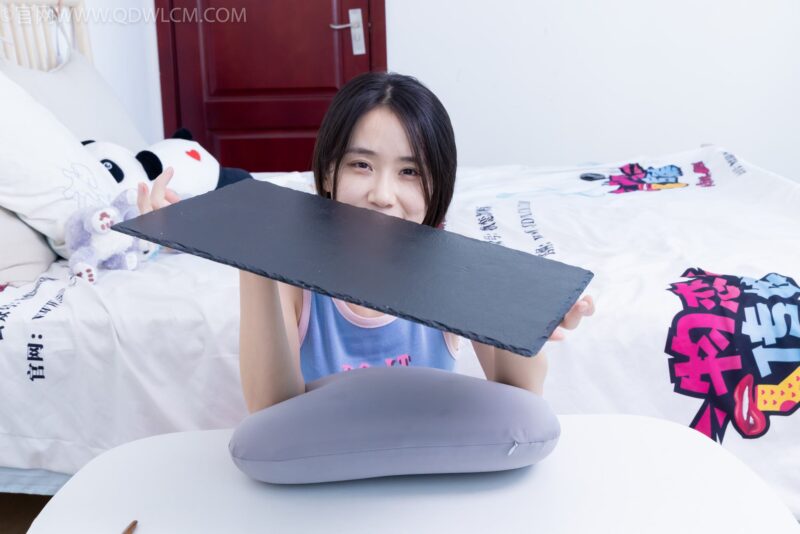 精选勿恋传媒 NO.2150 菜菜-丹丹的思念[182P]-草丛看图