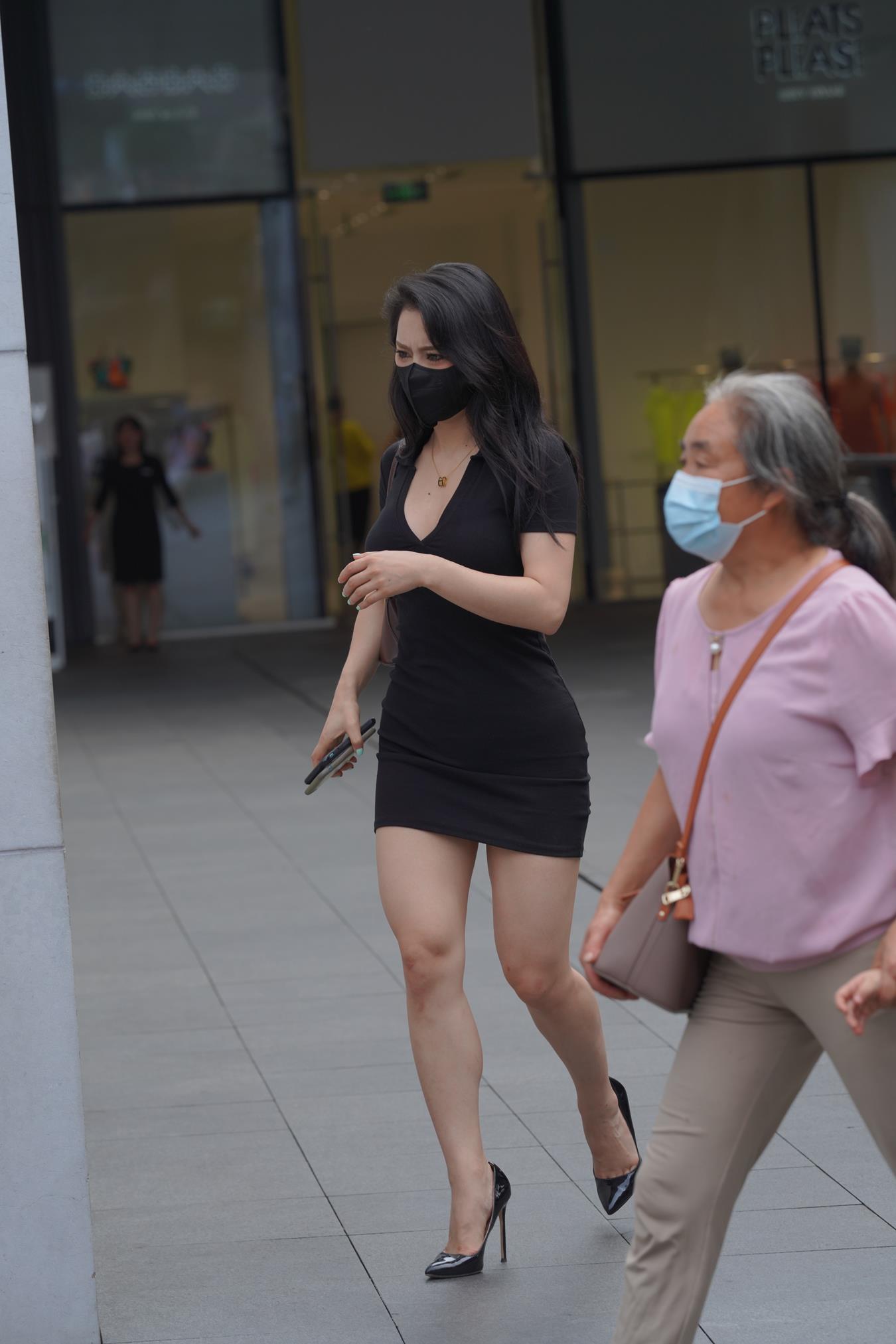 图片[7]-精选唯美街拍 NO.1200 – 浪漫风韵的女人 [65P]-草丛看图