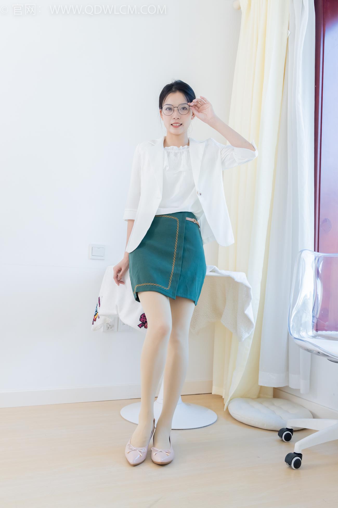 图片[7]-精选勿恋传媒 NO.2157 茯苓-明亮而不刺眼[150P]-草丛看图