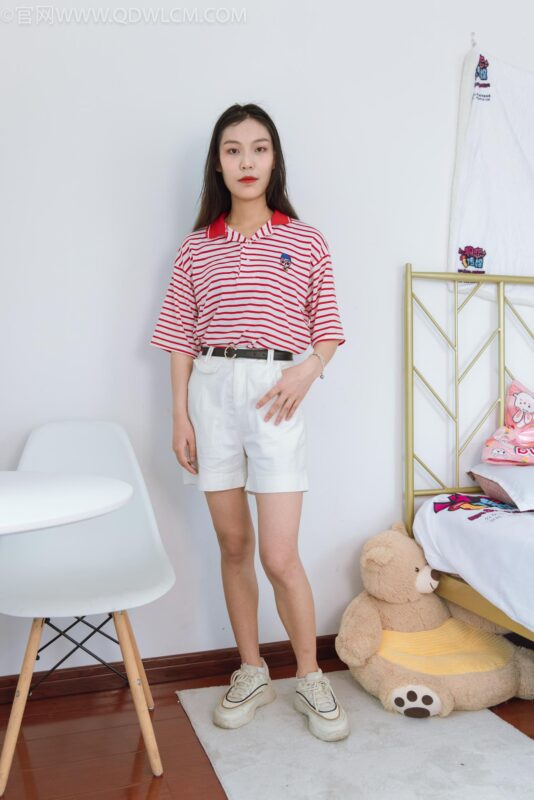 精选勿恋传媒 NO.2165 沁沁-爱意长存[99P]-草丛看图