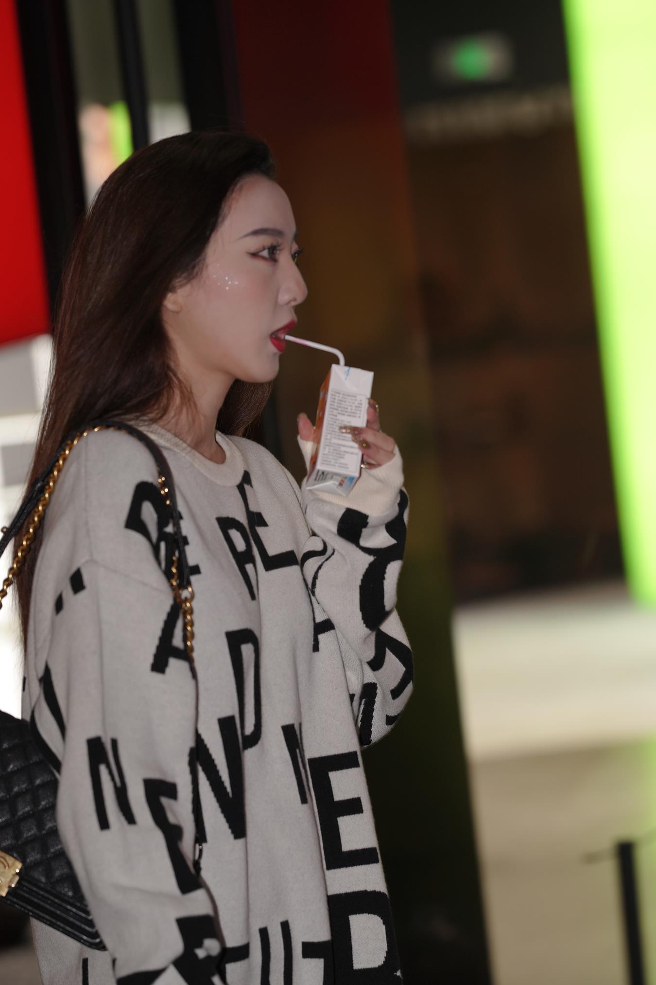 图片[3]-精选唯美街拍 NO.1169 气质高冷美女 [42P]-草丛看图