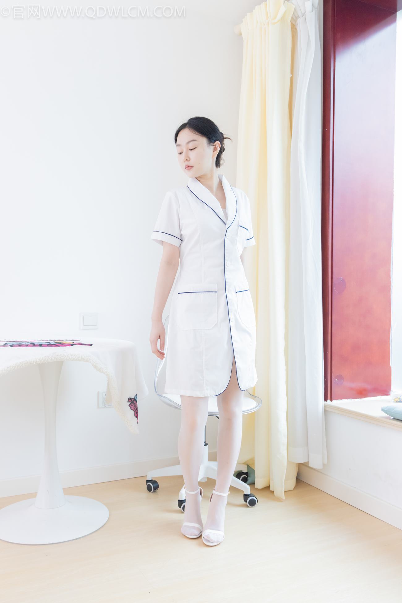 图片[3]-勿恋传媒 NO.2142 美兔-纯与白[133P]-草丛看图