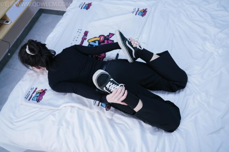 精选勿恋传媒 NO.2164 川川-记忆里的她[86P]-草丛看图