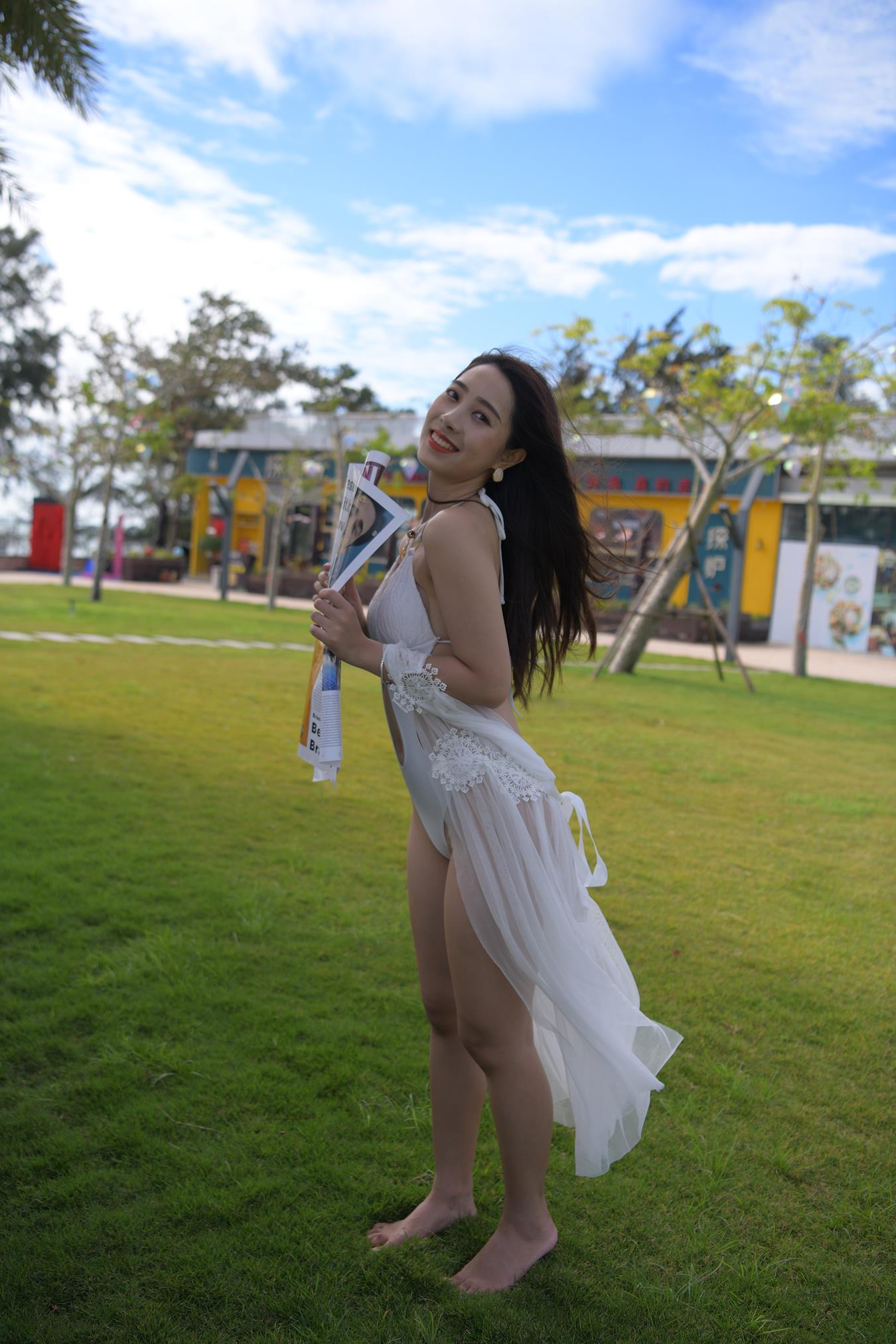 图片[2]-精选唯美街拍 NO.1199 白色彼基尼女孩 (12) [84P]-草丛看图