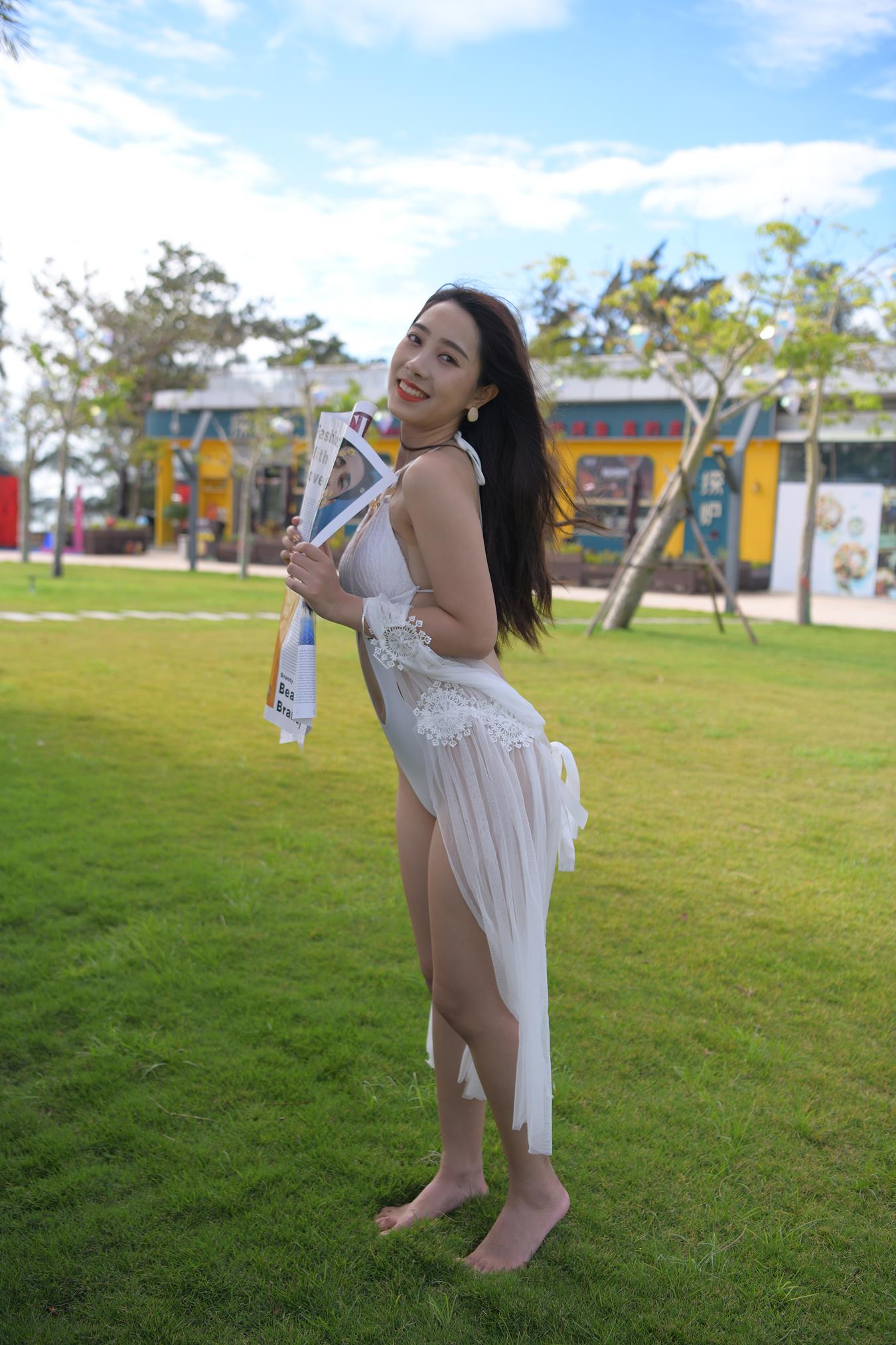 图片[4]-精选唯美街拍 NO.1199 白色彼基尼女孩 (12) [84P]-草丛看图