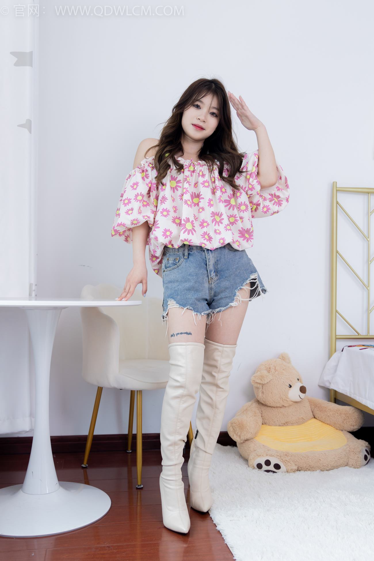 图片[1]-精选勿恋传媒 NO.2136 闪闪-拥抱冬天（盲盒3）[134P]-草丛看图