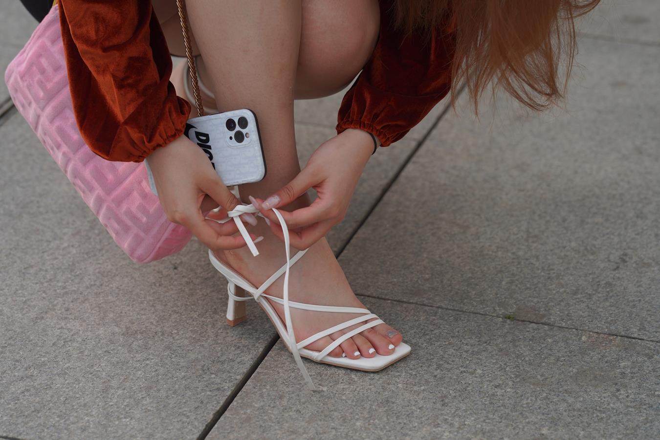 图片[7]-精选唯美街拍 NO.1217 小W街拍作品 不需要理由  (4) [68P]-草丛看图