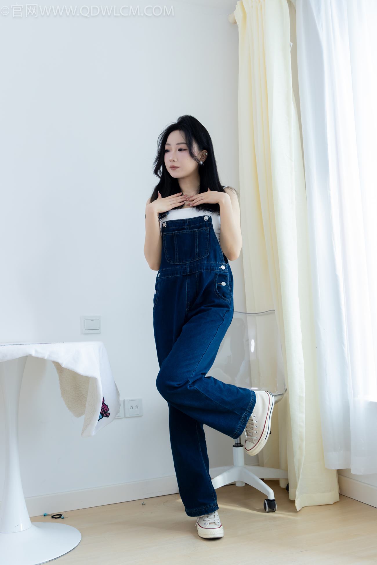 图片[1]-精选勿恋传媒 NO.2152 嘟嘟-云卷云舒[140P]-草丛看图