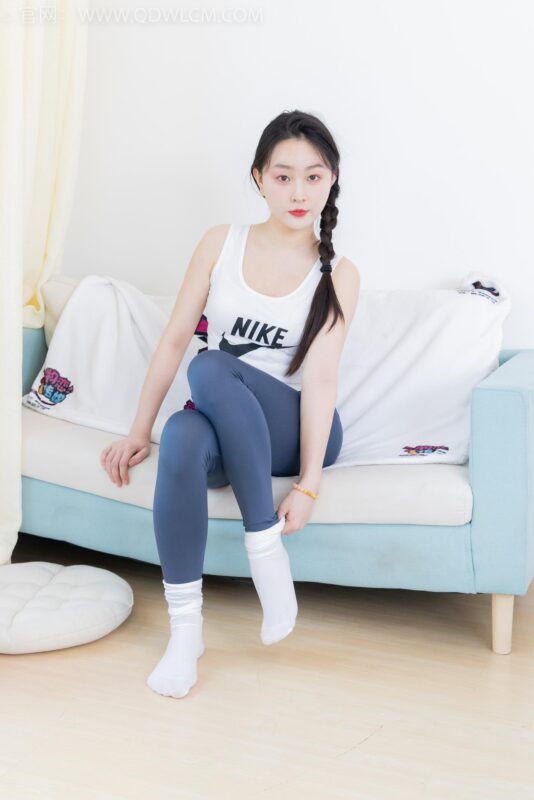 精选勿恋传媒 NO.2175 美兔-一缕夕阳[107P]-草丛看图