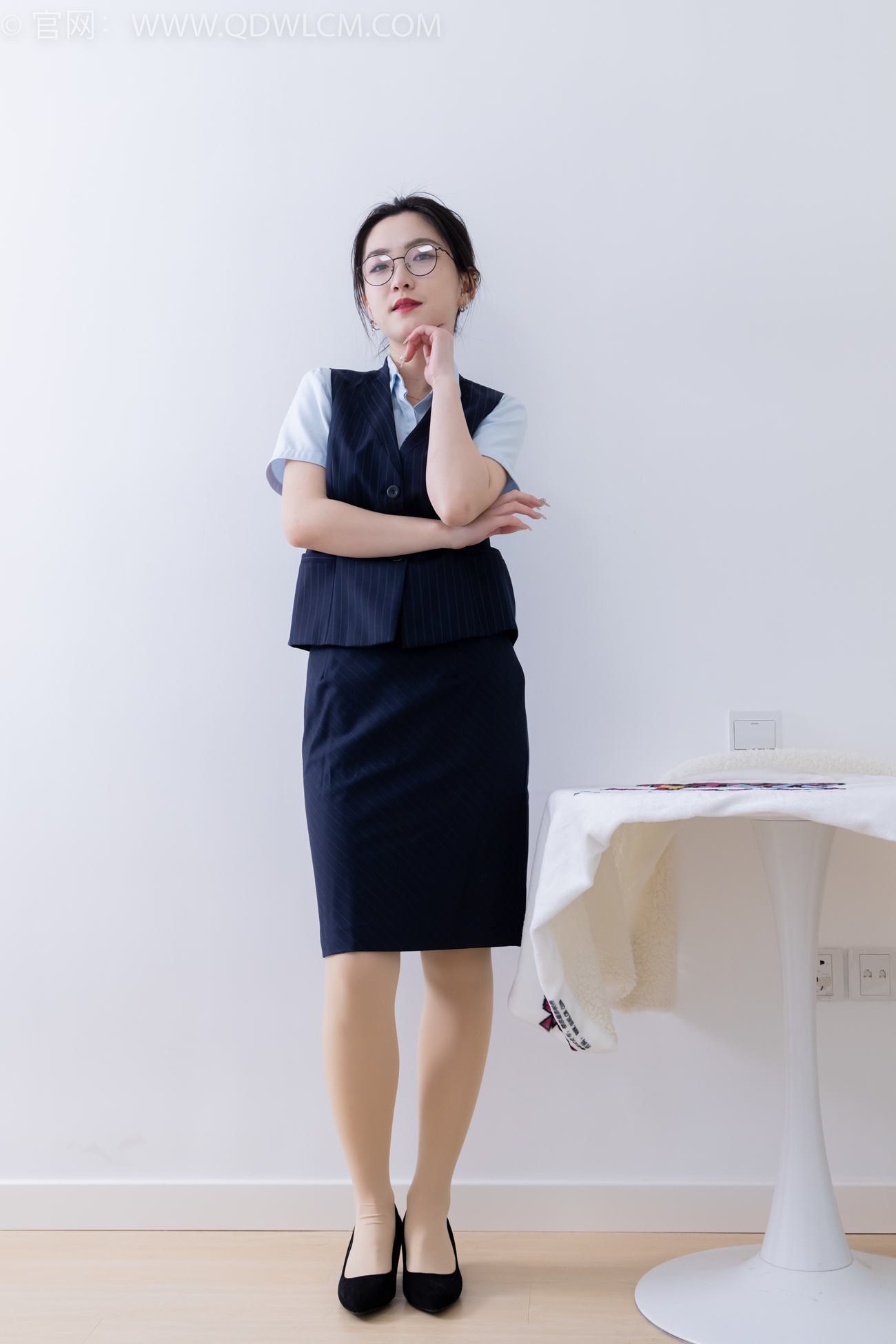 图片[4]-精选勿恋传媒 NO.2134 川川-川流不息（盲盒1）[200P]-草丛看图