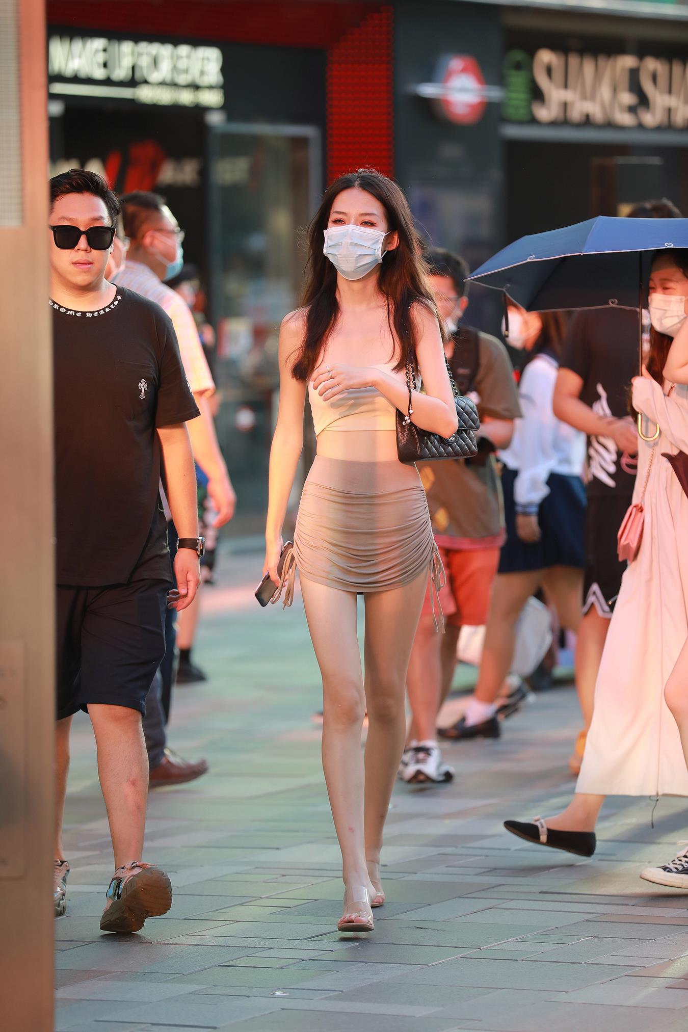 图片[2]-精选唯美街拍 NO.1189 – 隔壁班的美腿學姐 （2）[76P]-草丛看图