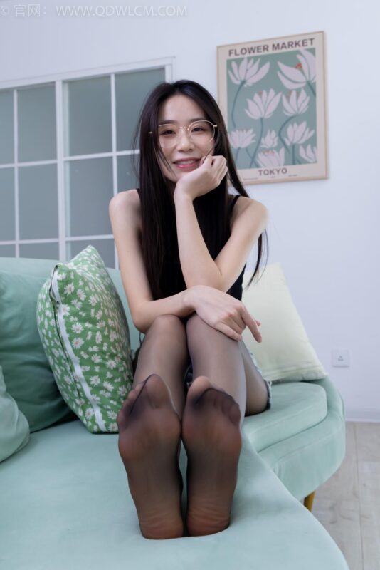 精选勿恋传媒 NO.2180 菜菜-烂漫花丛[166P]-草丛看图