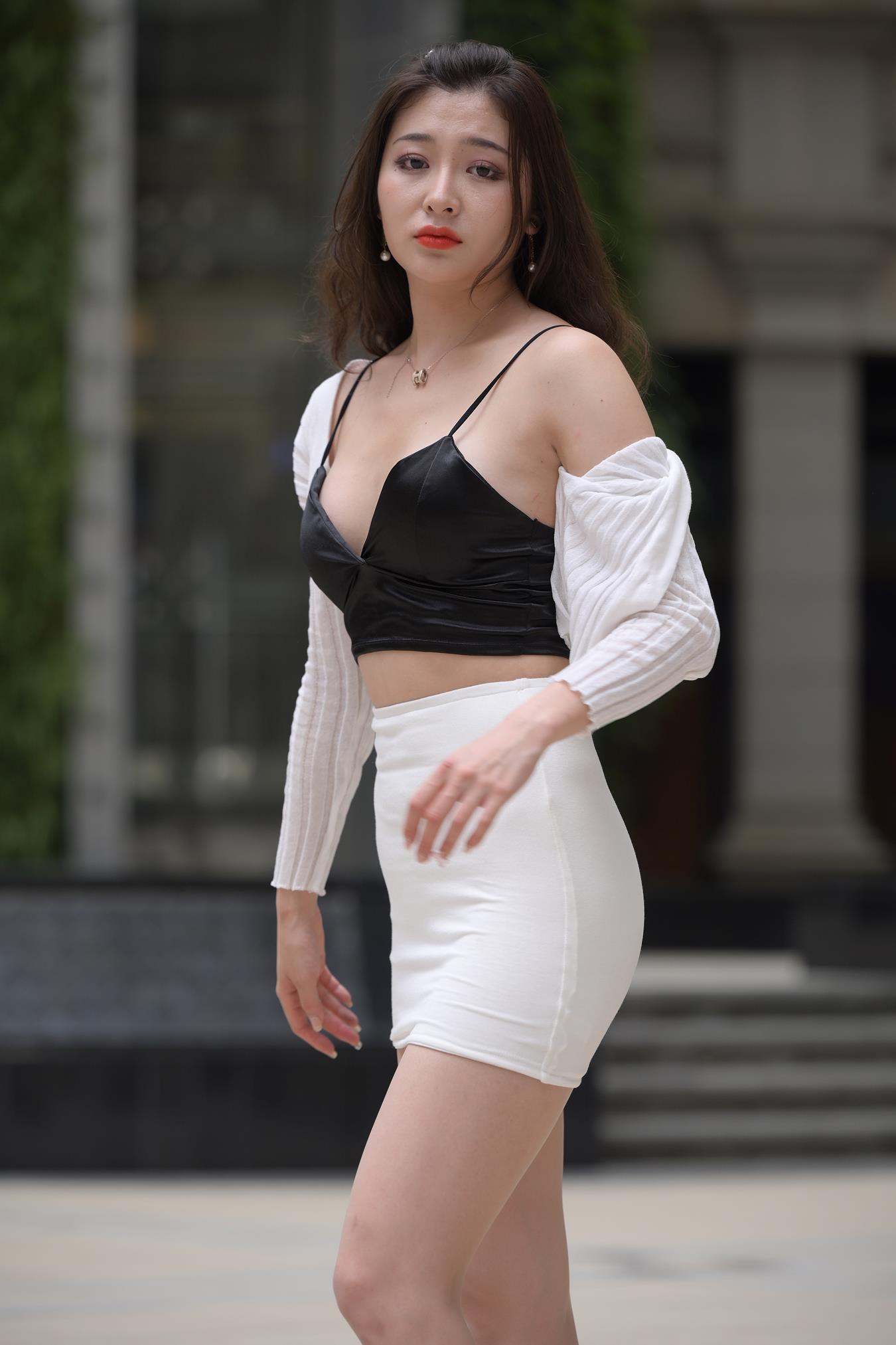 图片[6]-精选唯美街拍 NO.1212 白色包臀裙美女 (6) [84P]-草丛看图