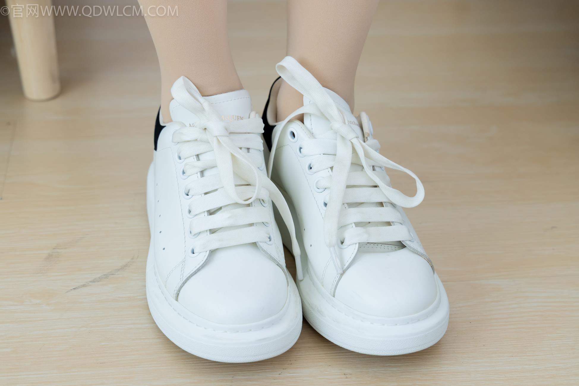 图片[6]-精选勿恋传媒 NO.2160 菜菜-秋意阑珊[75P]-草丛看图