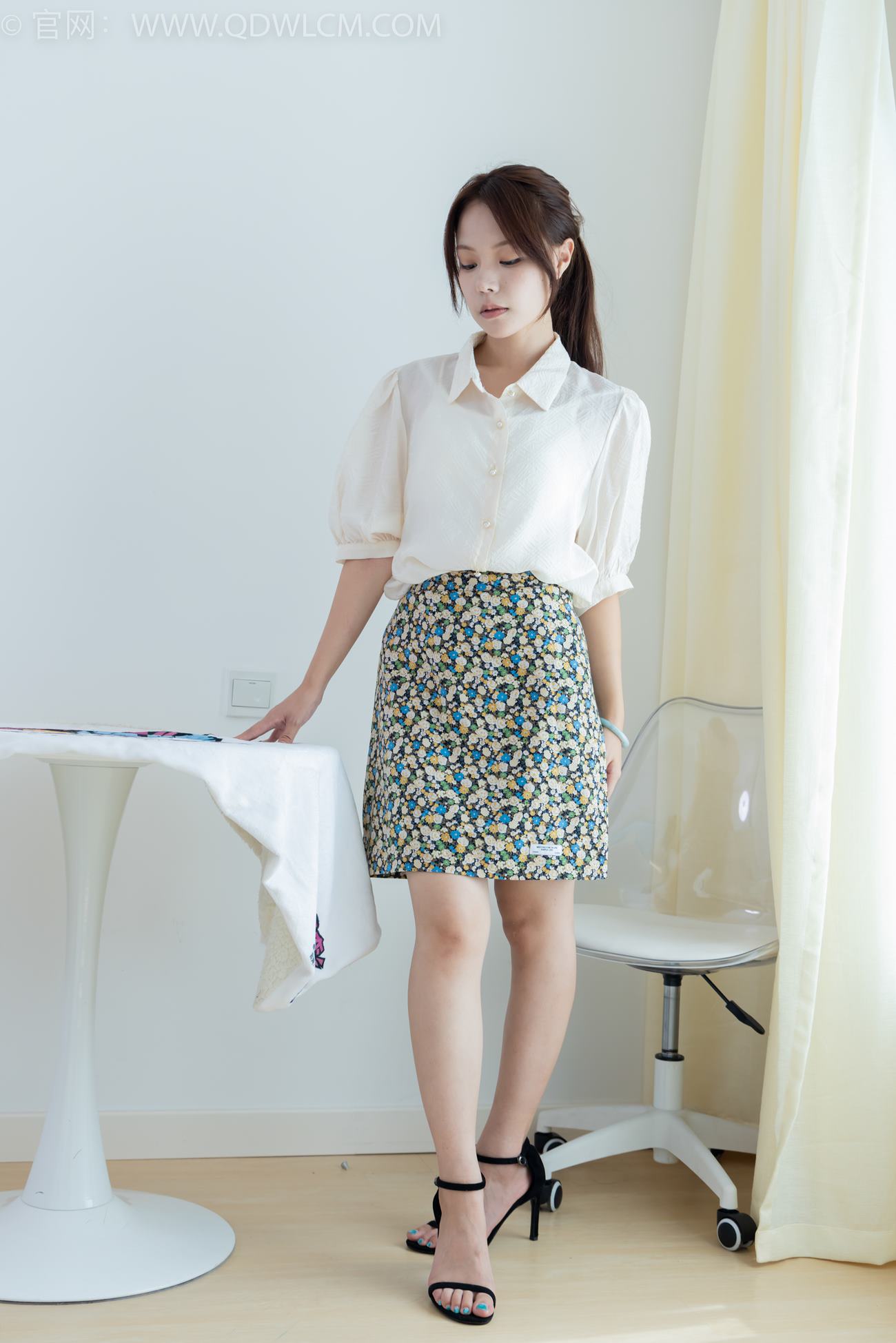 图片[4]-精选勿恋传媒 NO.2127 舒舒-心底的眷恋[150P]-草丛看图