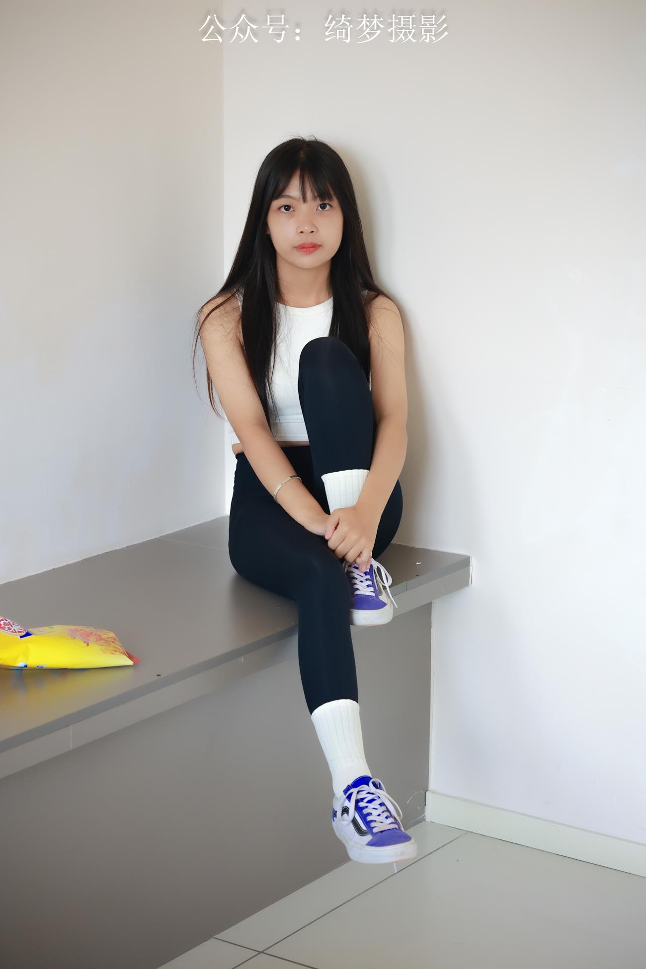 图片[1]-精选绮梦摄影 第016期 阿夏依（花絮视频版）[64P]-草丛看图