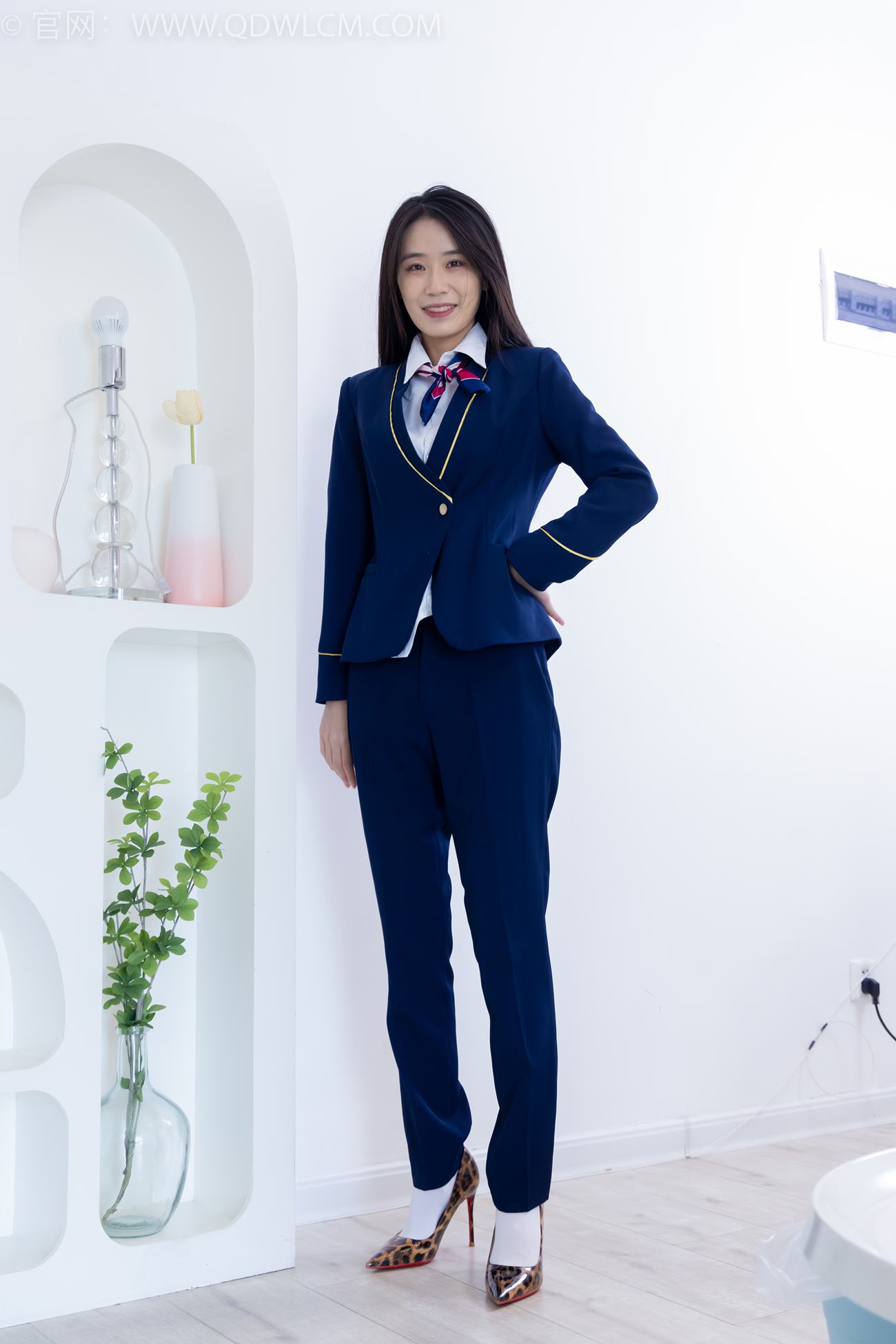 图片[6]-精选勿恋传媒 NO.2156 菜菜-山川与河流[160P]-草丛看图