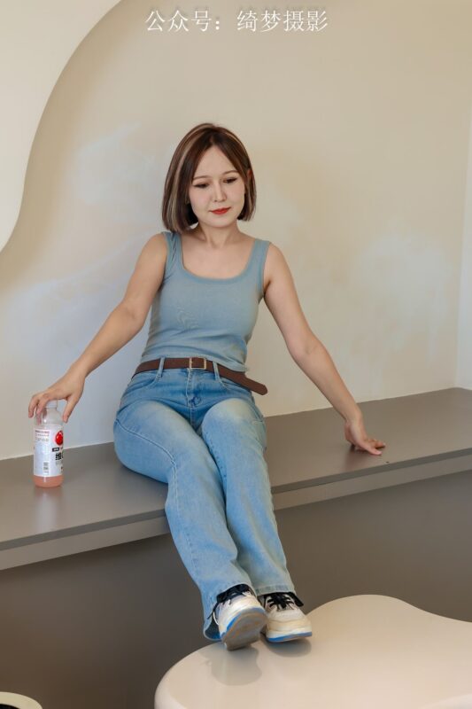 精选绮梦摄影 第014期 Yaya（花絮视频版）[117P]-草丛看图