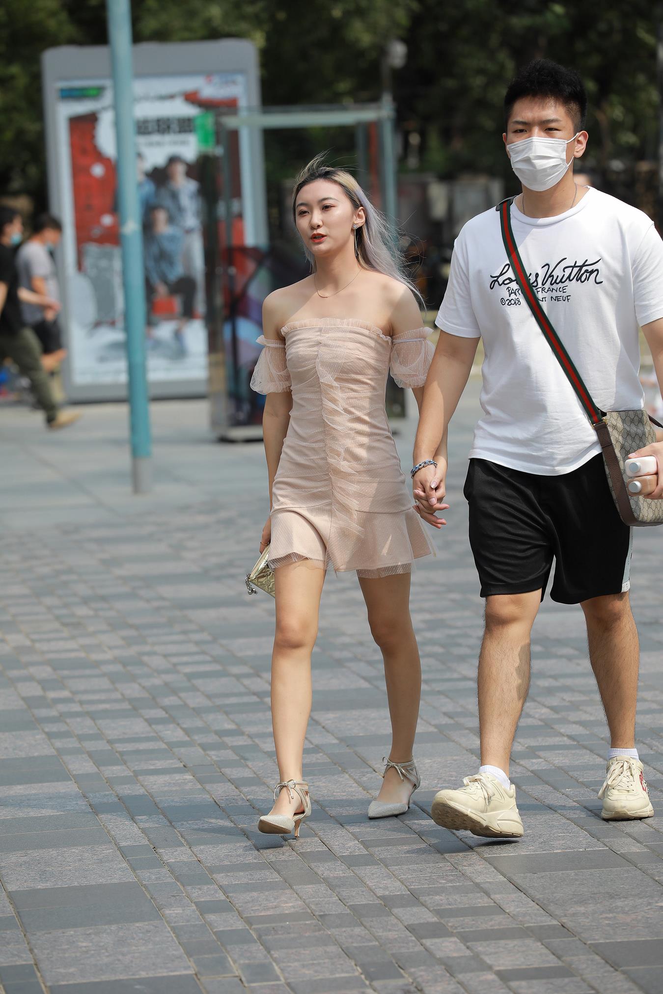 图片[3]-精选唯美街拍 NO.1188 – 甜美包臀裙女友[74P]-草丛看图