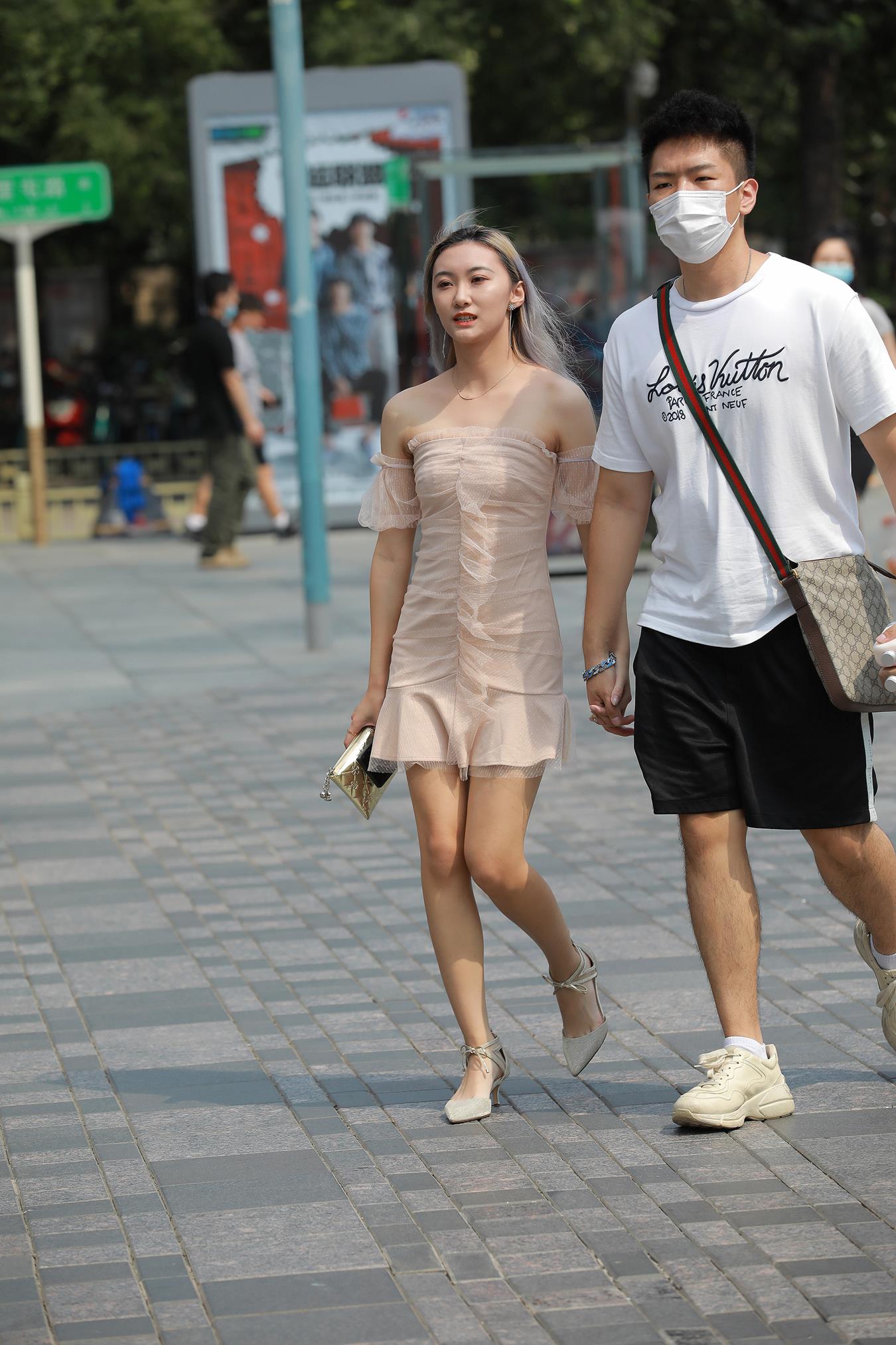 图片[5]-精选唯美街拍 NO.1188 – 甜美包臀裙女友[74P]-草丛看图